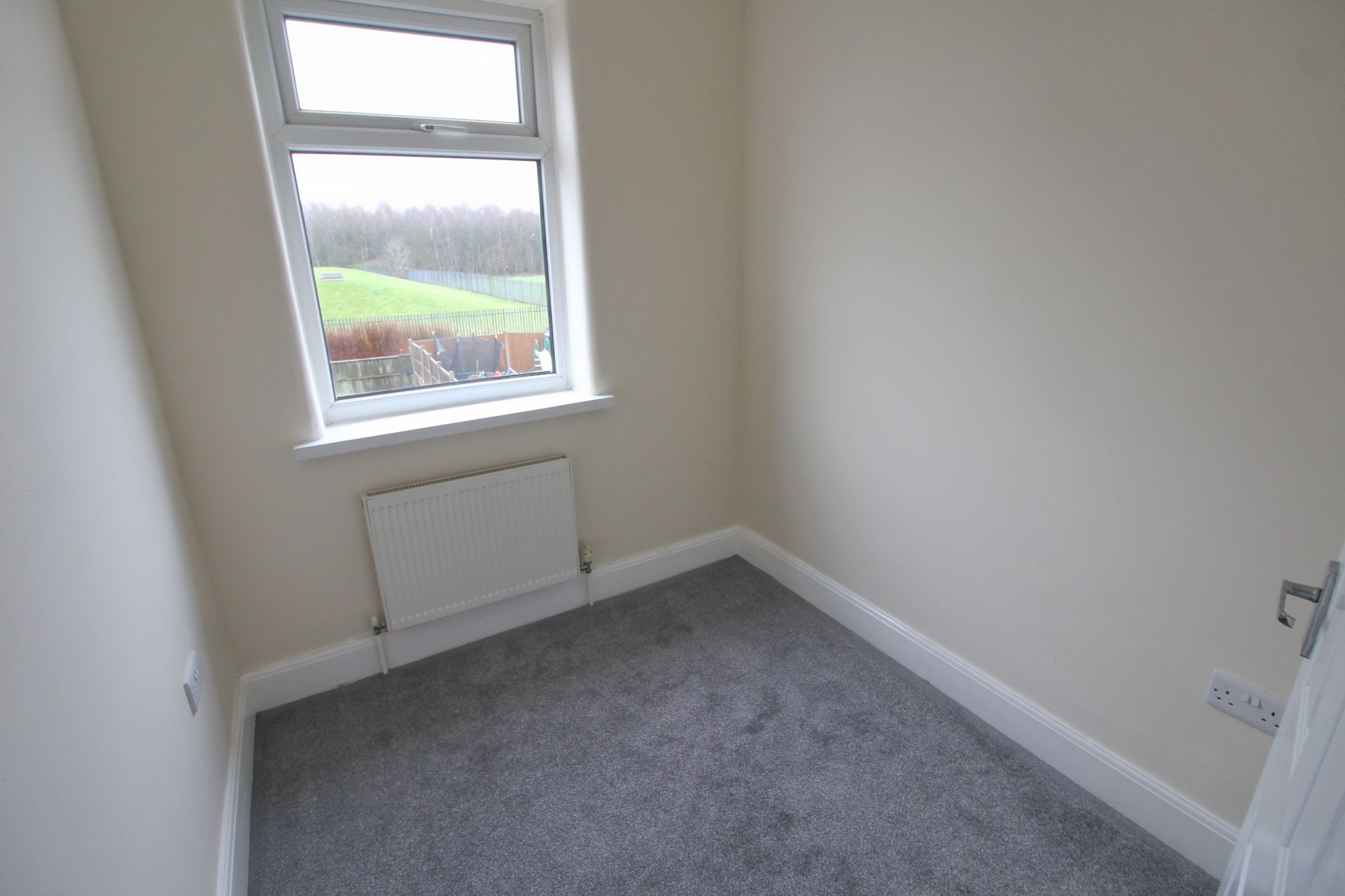 2 bedroom semi-detached house Let in Wigan - Photograph 10.