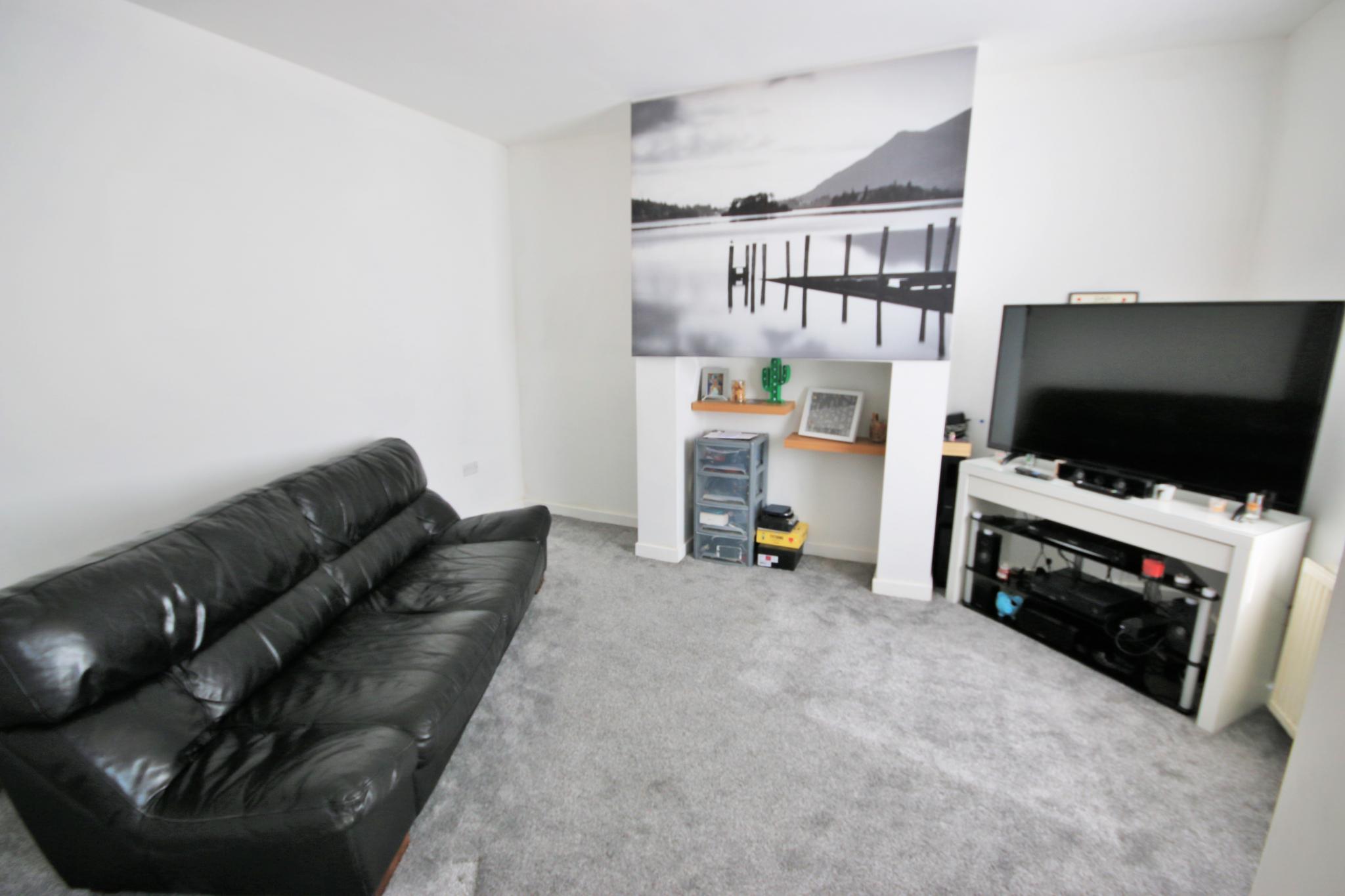 2 bedroom mid terraced house Let in Wigan - Photograph 3.
