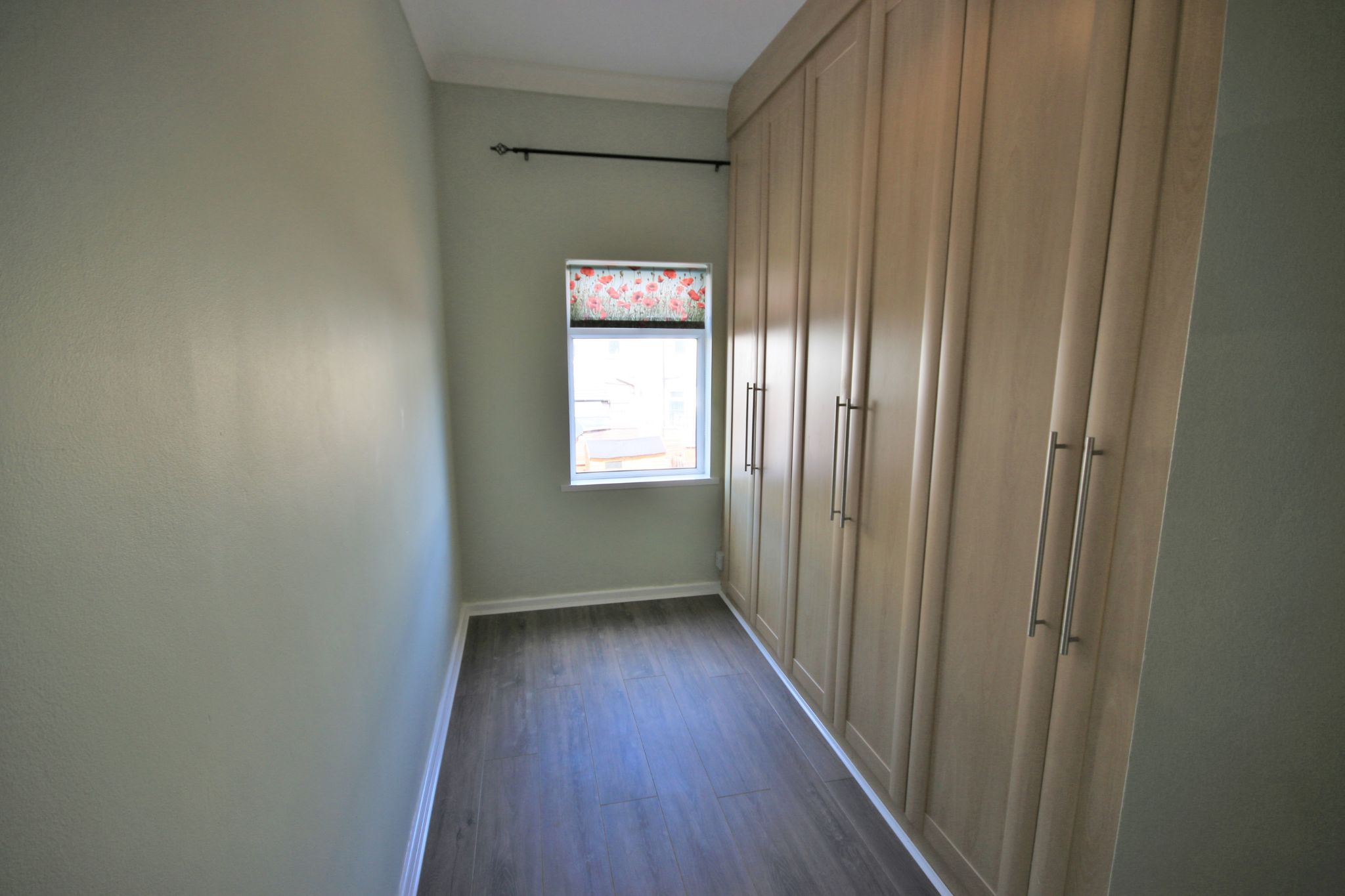 2 bedroom mid terraced house Let in Wigan - Photograph 5.