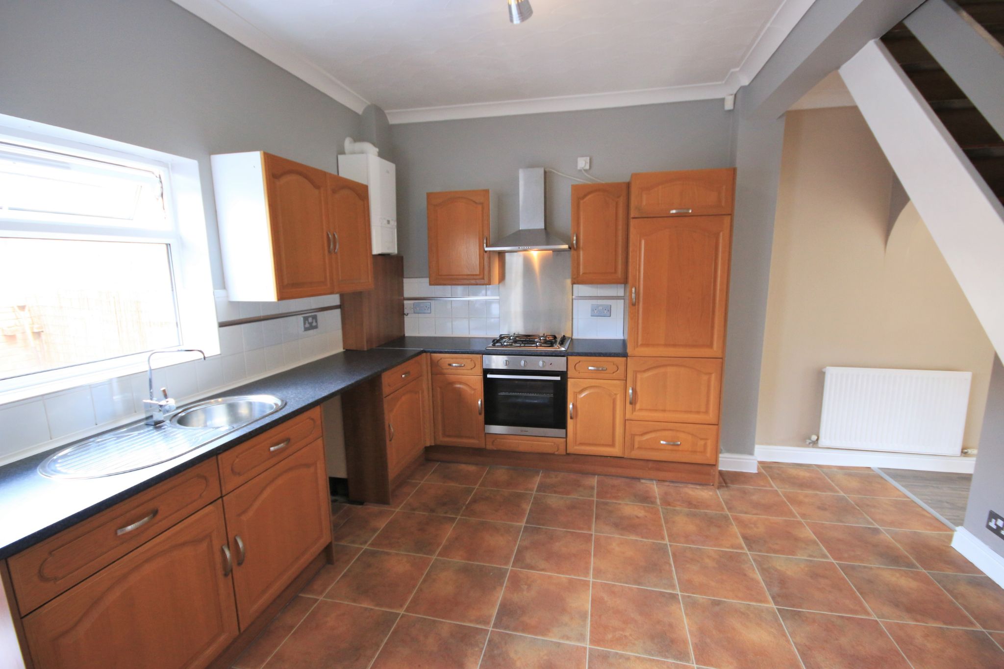 2 bedroom mid terraced house Let in Wigan - Photograph 4.