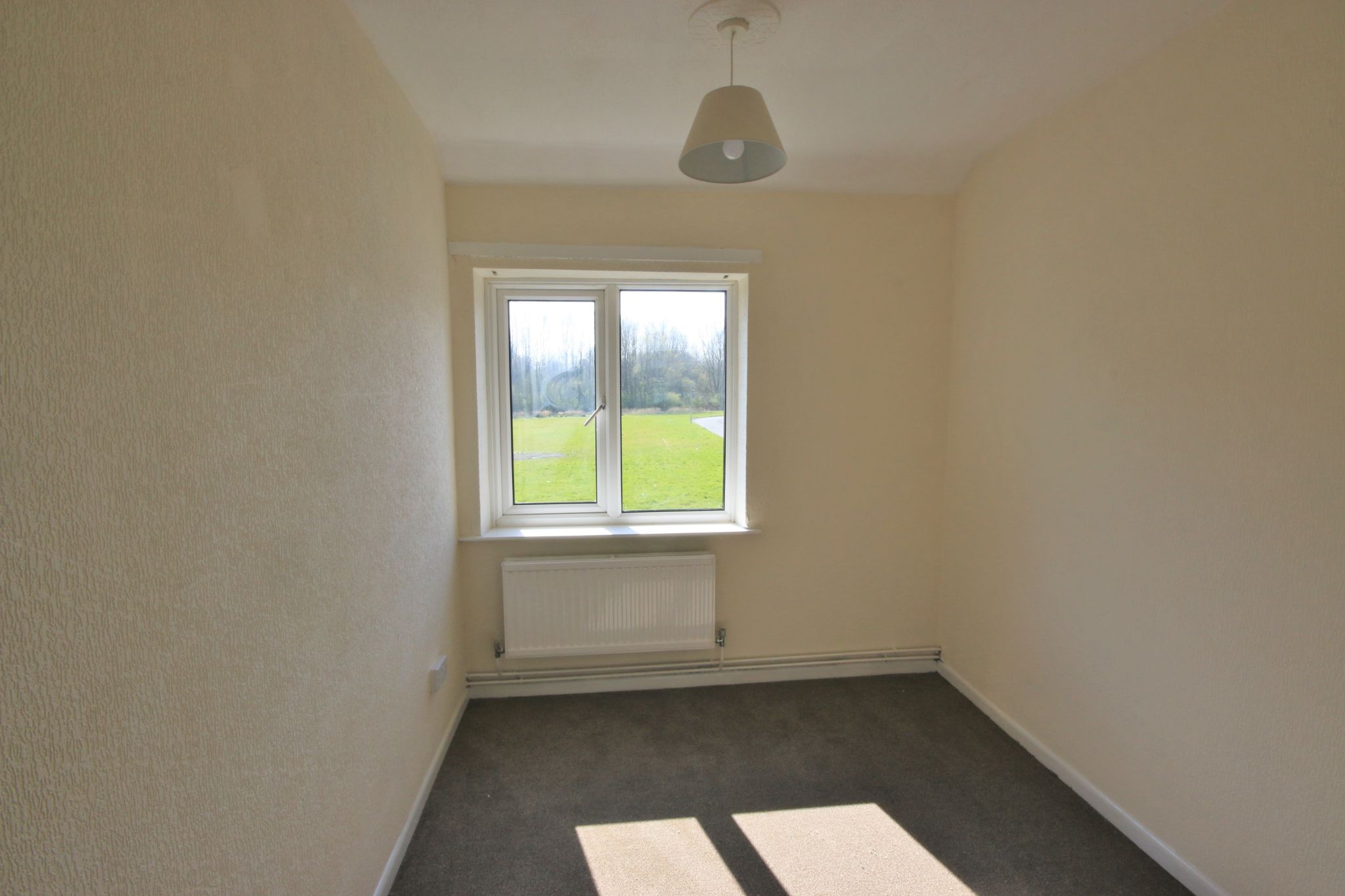 2 bedroom apartment flat/apartment Let in Wigan - Photograph 5.