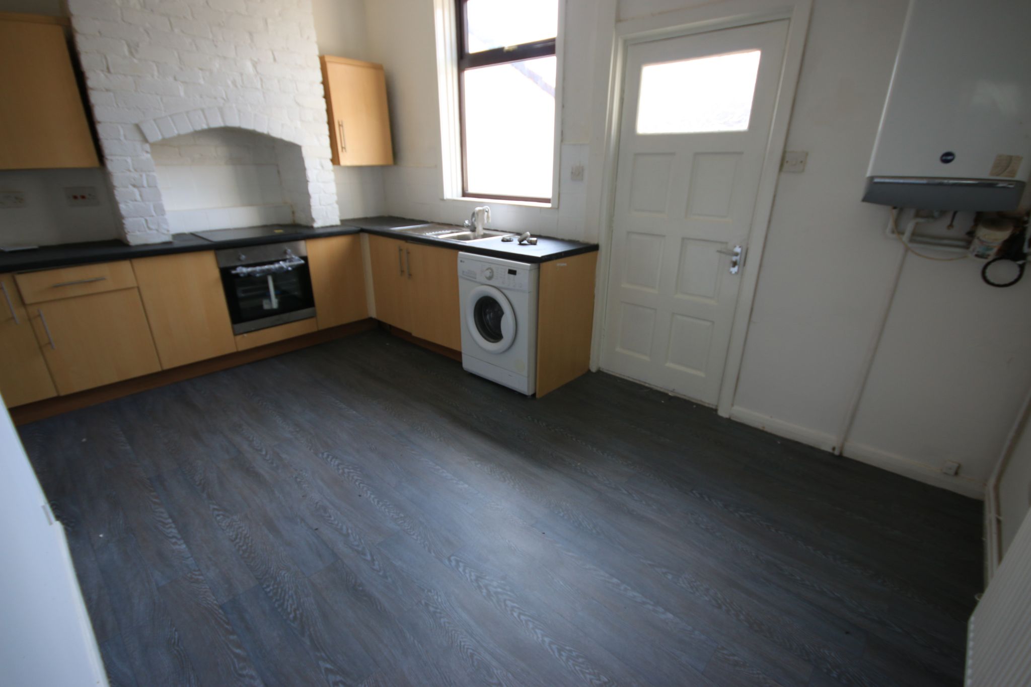 3 bedroom mid terraced house Let in Wigan - Photograph 3.
