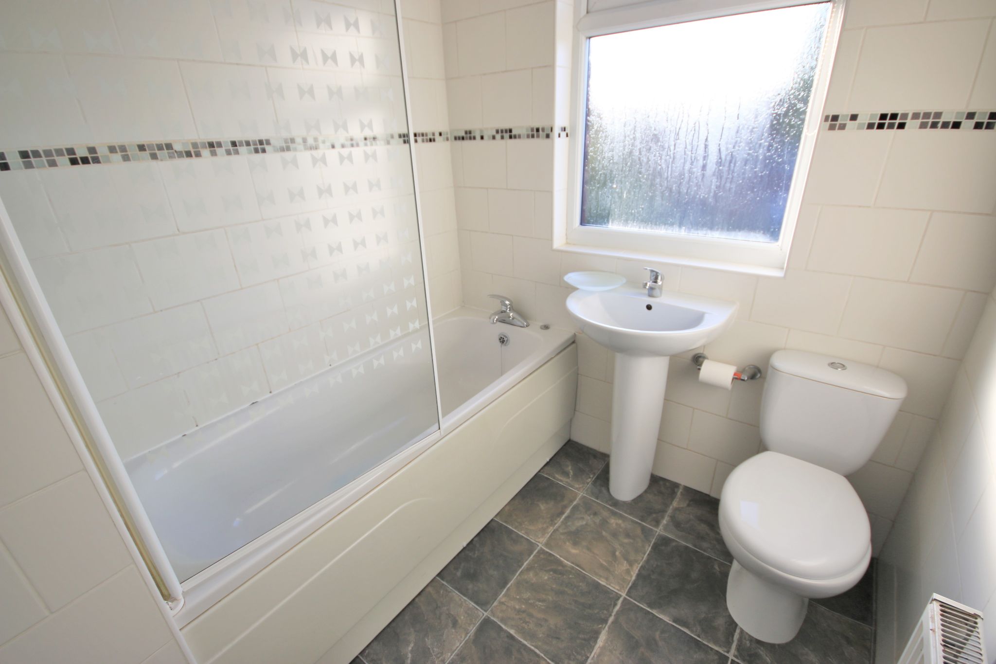 3 bedroom semi-detached house Let in Wigan - Photograph 8.