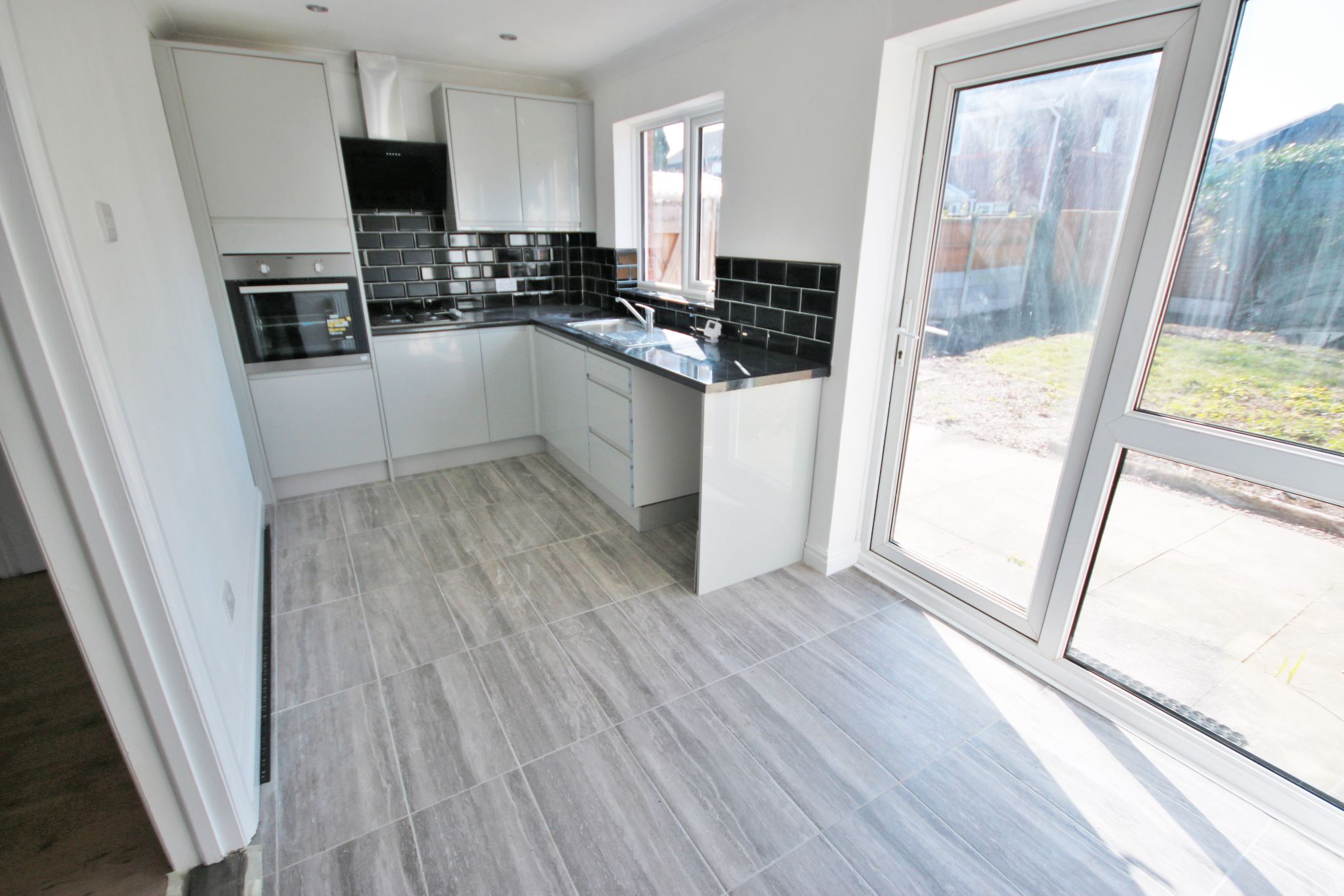 3 bedroom semi-detached house Let in Wigan - Photograph 4.