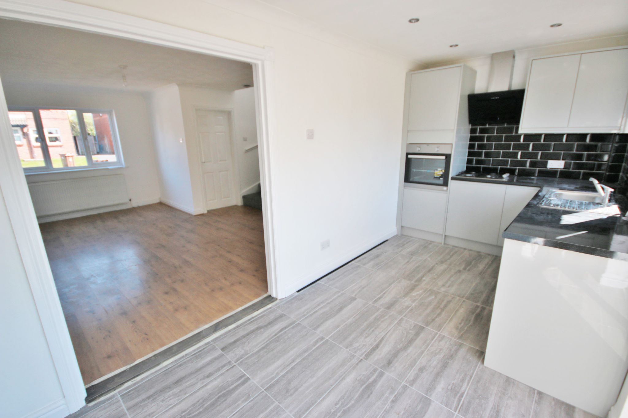 3 bedroom semi-detached house Let in Wigan - Photograph 5.