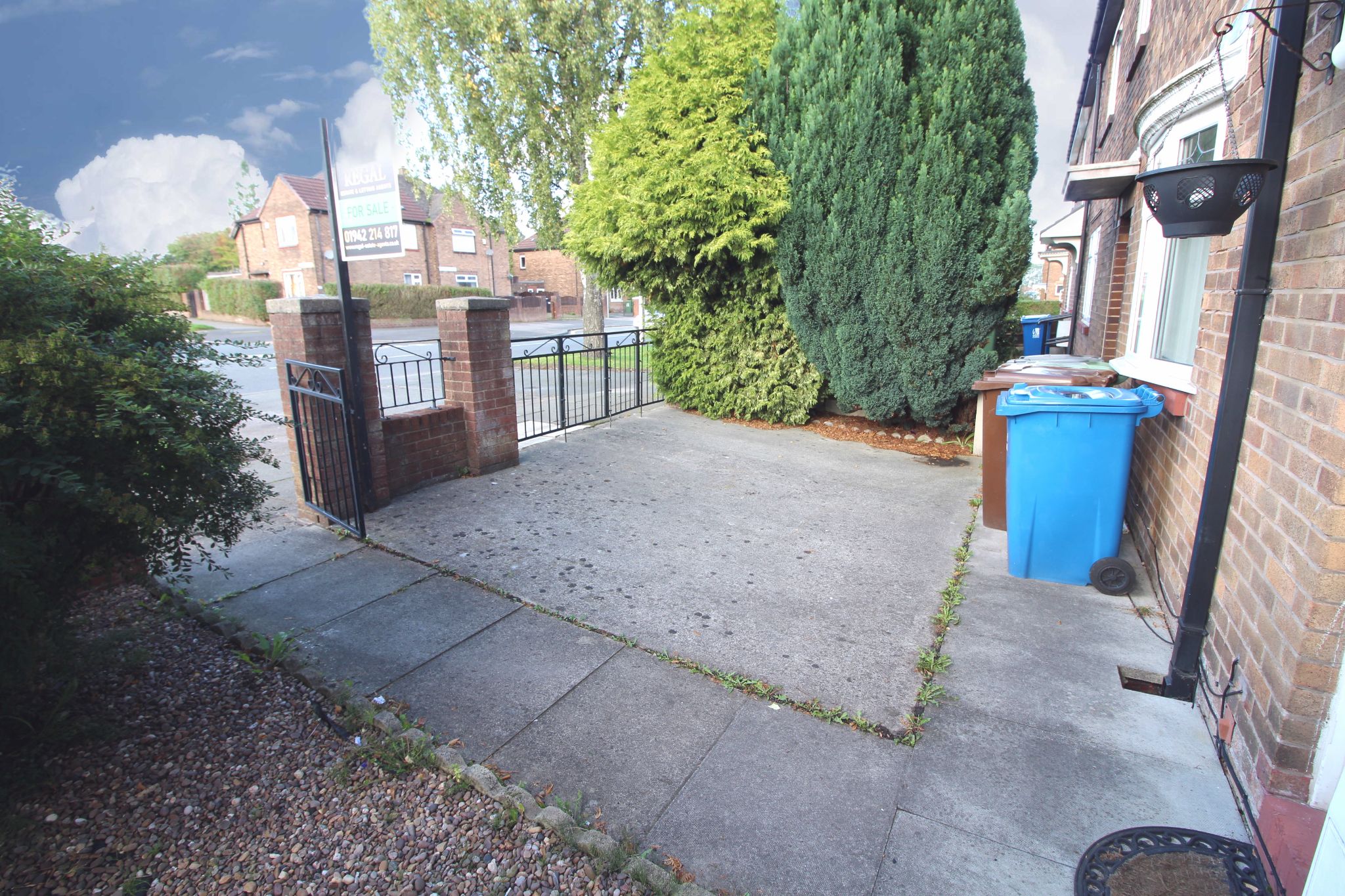 3 bedroom mid terraced house For Sale in Wigan - Property photograph.