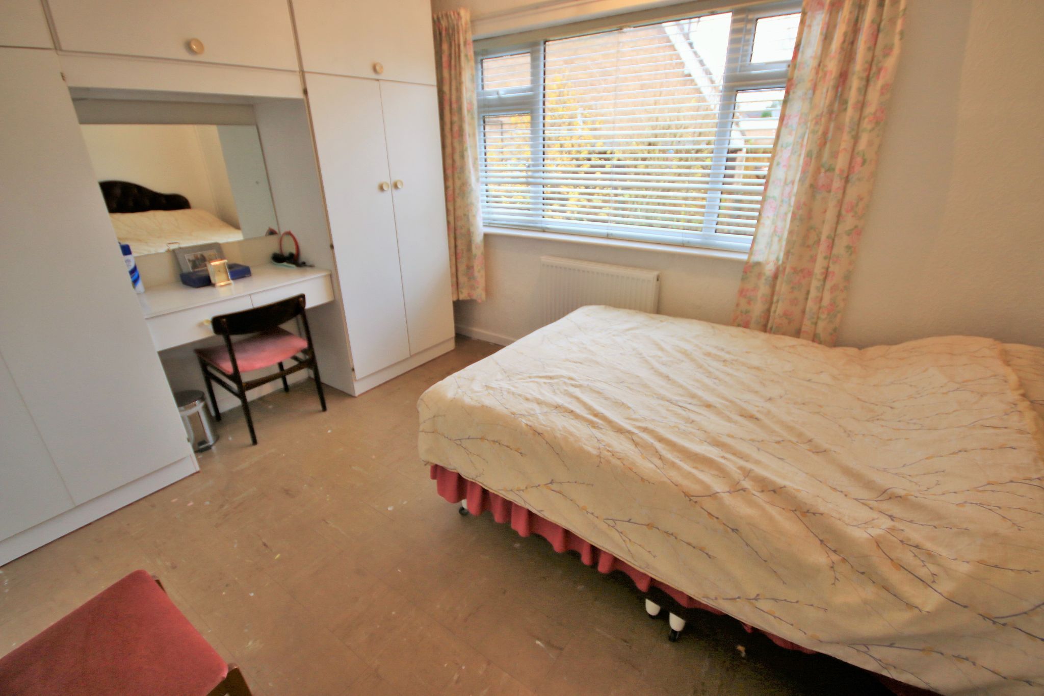 2 bedroom detached bungalow Let in Wigan - Photograph 7.