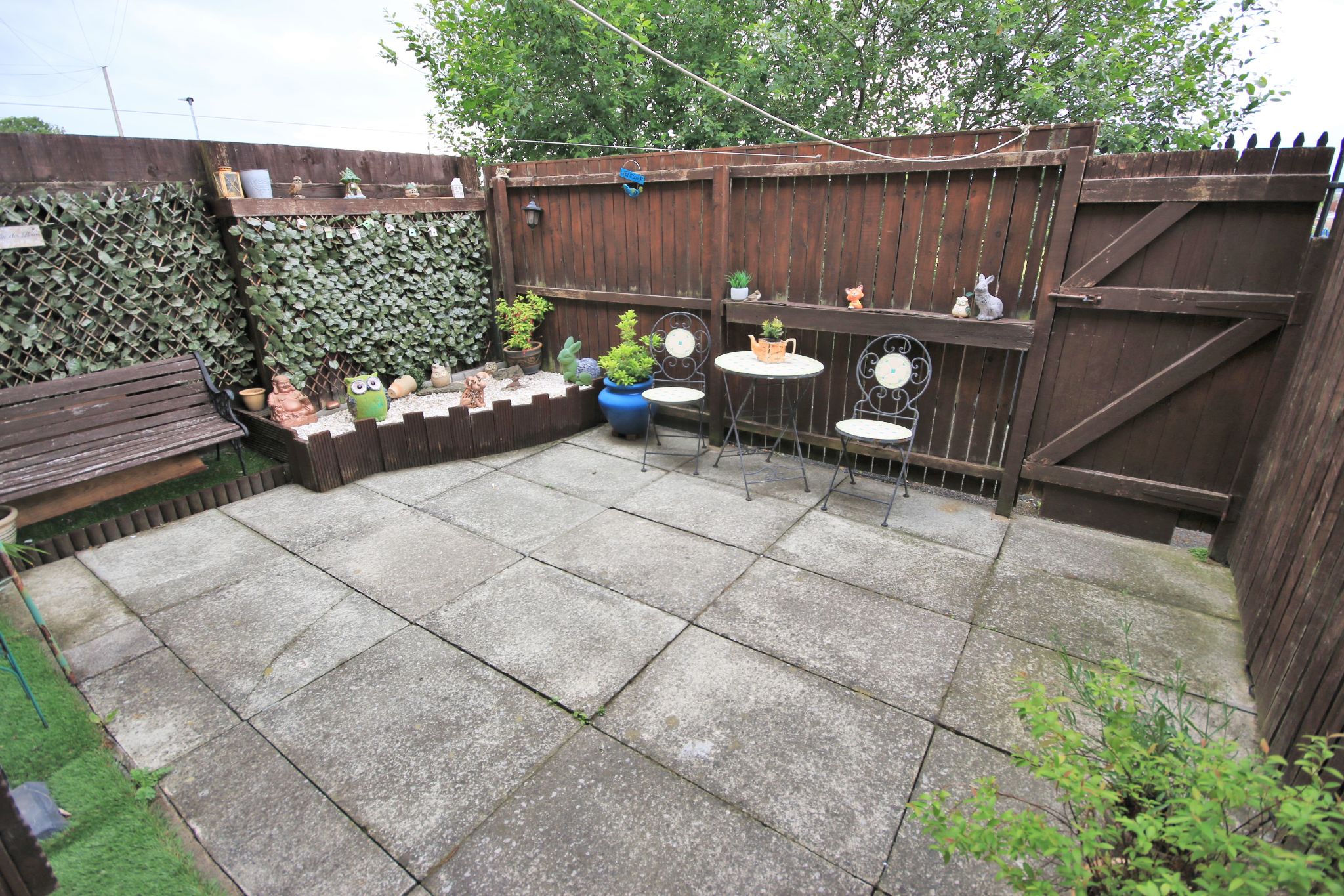 2 bedroom mid terraced house Let in Wigan - Photograph 10.