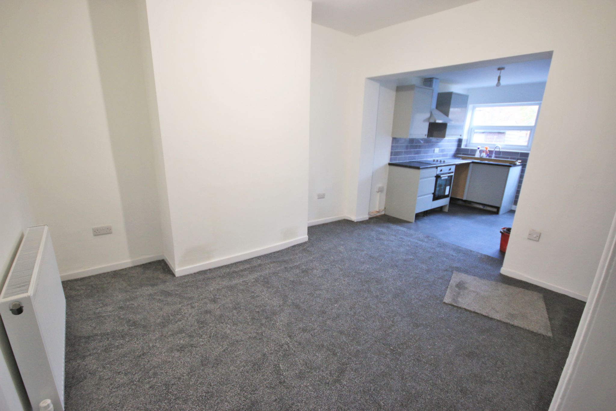 2 bedroom mid terraced house To Let in Wigan - Property photograph.
