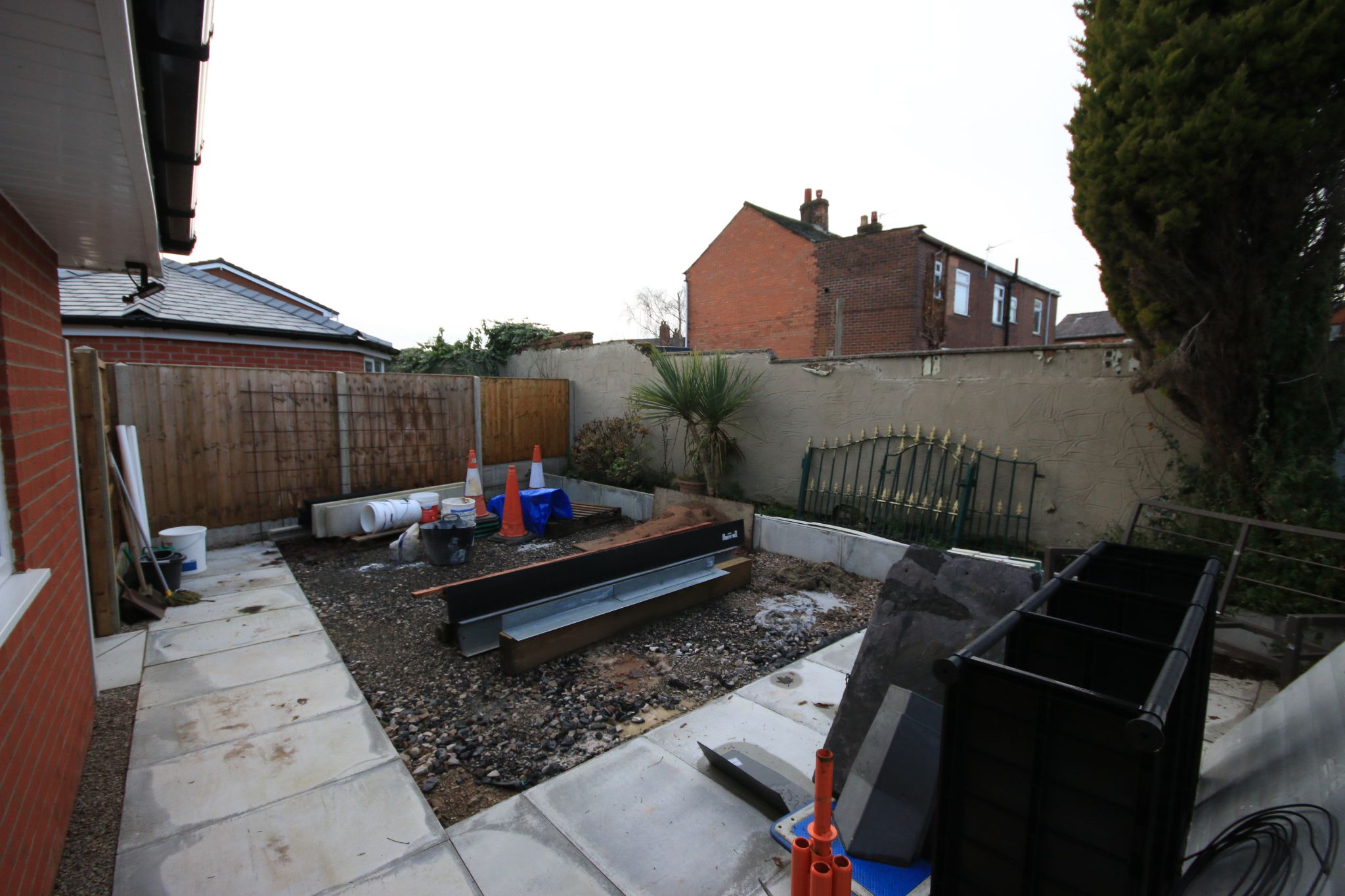 2 bedroom detached bungalow To Let in Wigan - Photograph 11.