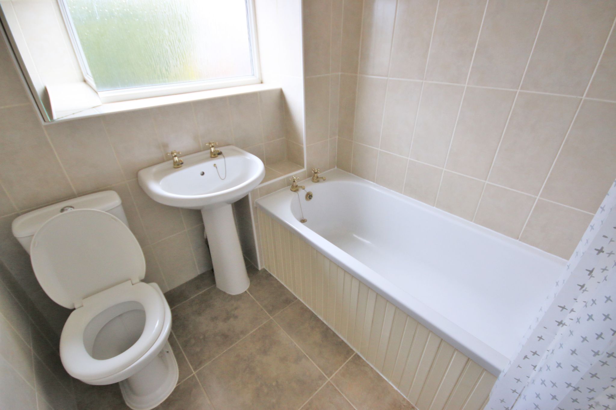 3 bedroom semi-detached house Let in Wigan - Photograph 12.