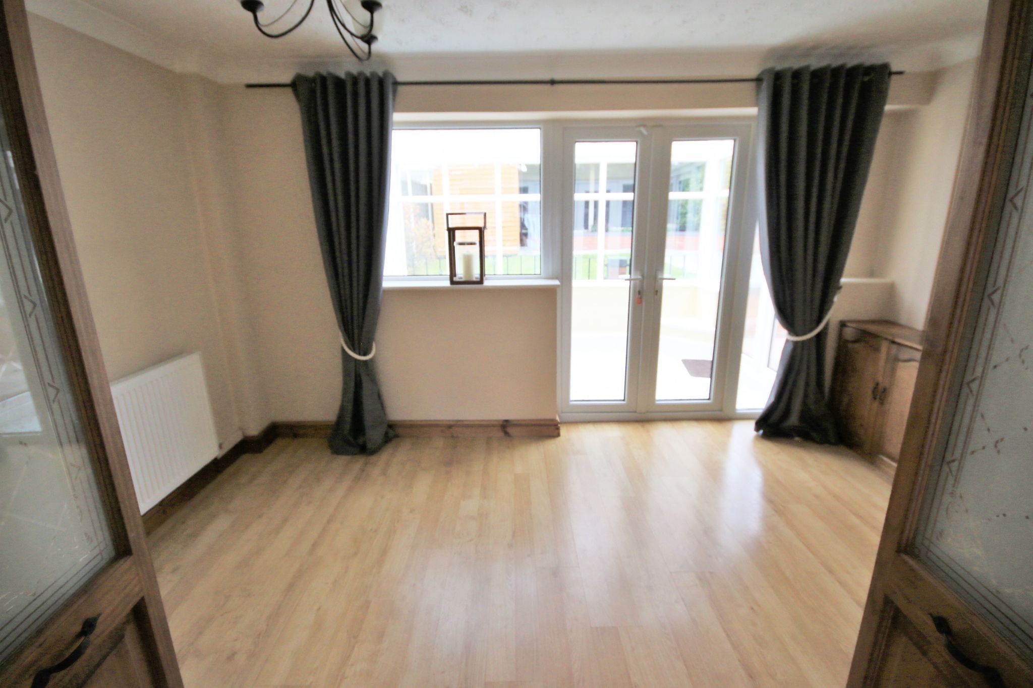 3 bedroom semi-detached house Let in Wigan - Photograph 3.