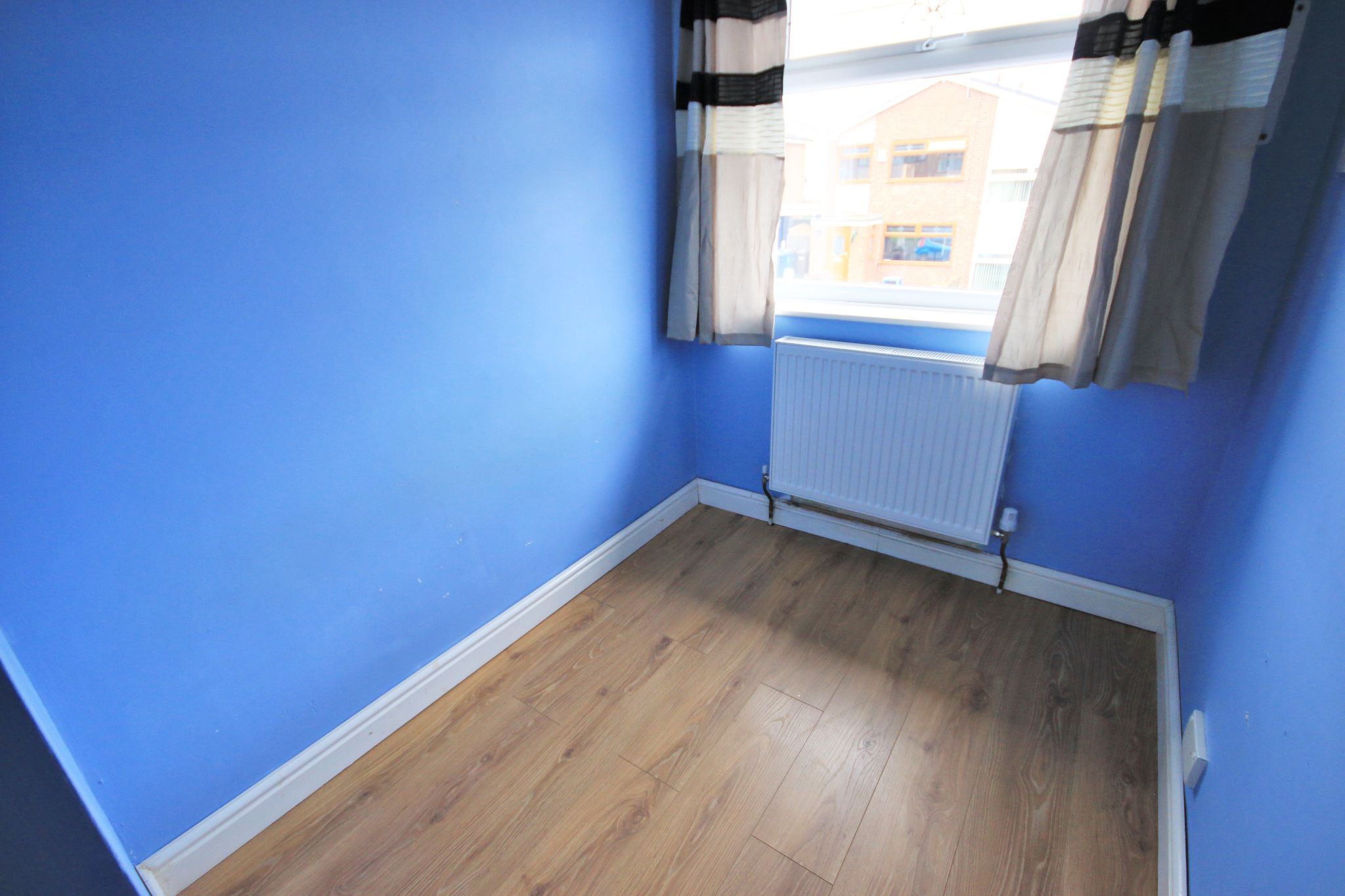 3 bedroom semi-detached house Let in Wigan - Photograph 11.