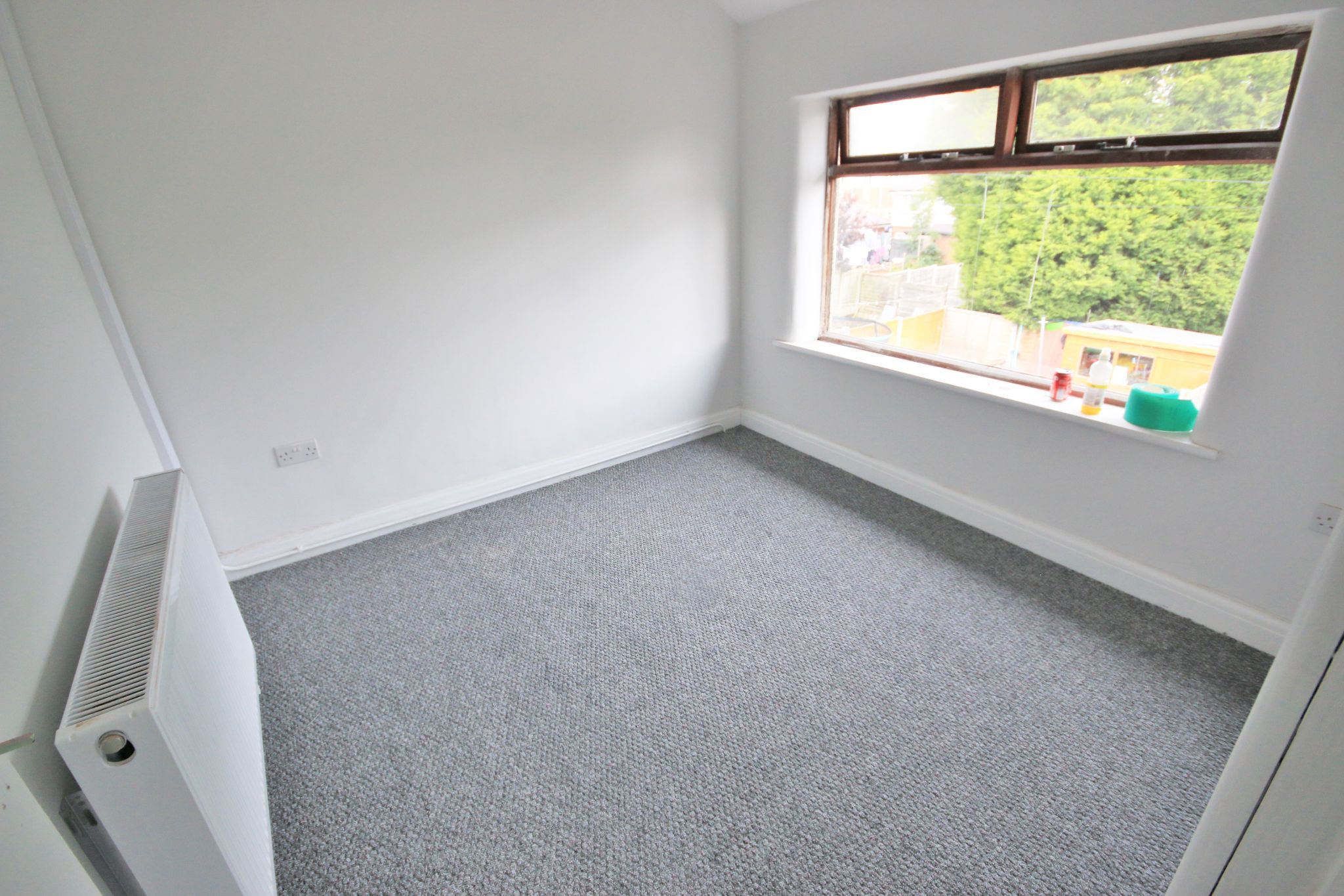 3 bedroom semi-detached house Let in Wigan - Photograph 7.