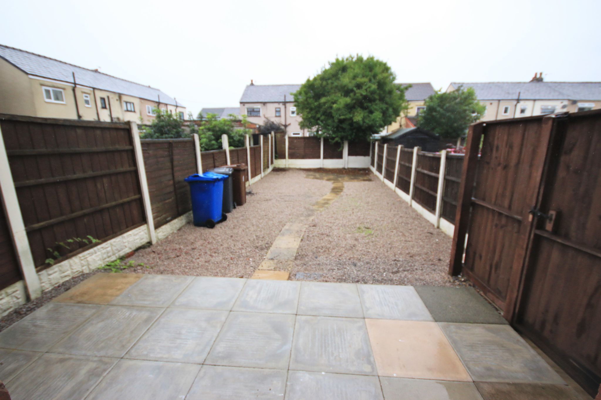 2 bedroom mid terraced house Let in Wigan - Photograph 8.