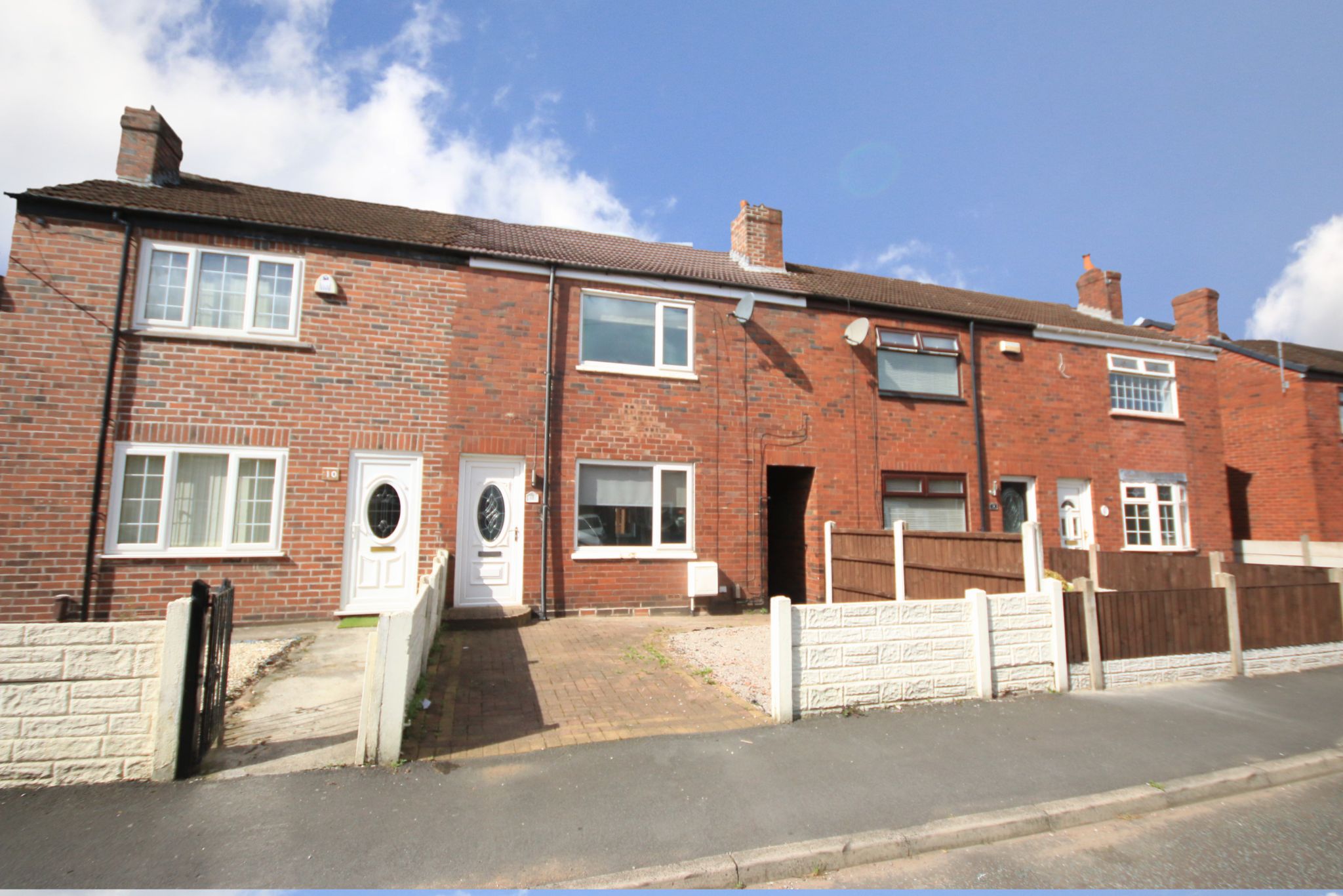 2 bedroom mid terraced house Let in Wigan - Photograph 1.