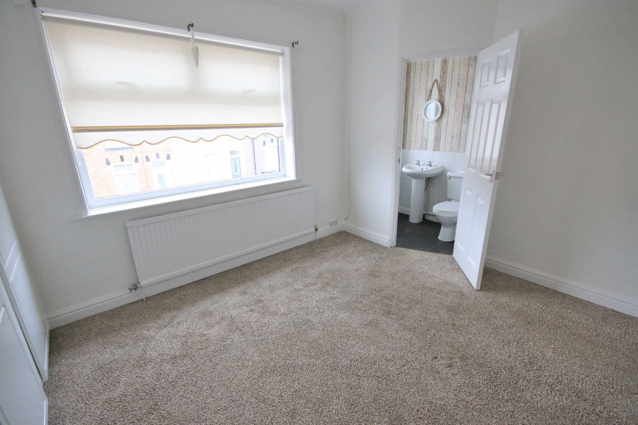 3 bedroom semi-detached house Let in Wigan - Photograph 9.