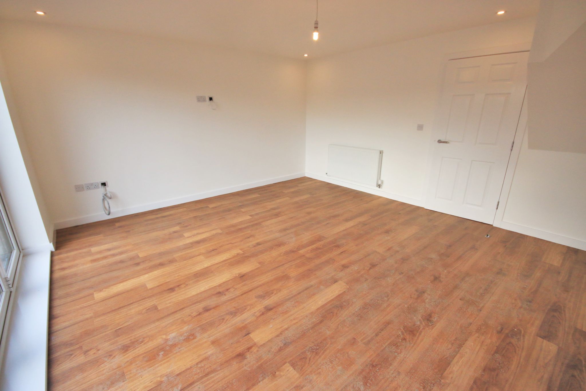 3 bedroom mews house Let in Wigan - Photograph 2.