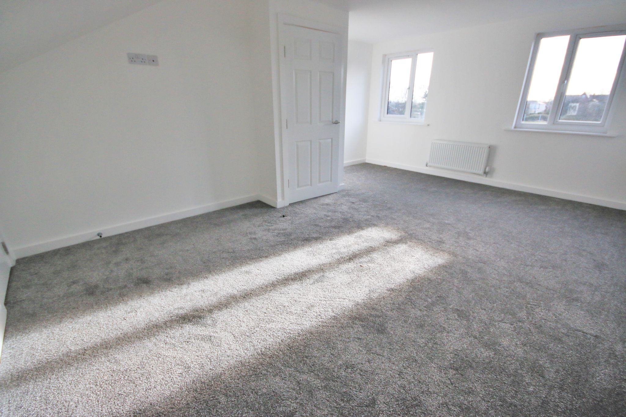 3 bedroom mews house Let in Wigan - Photograph 14.