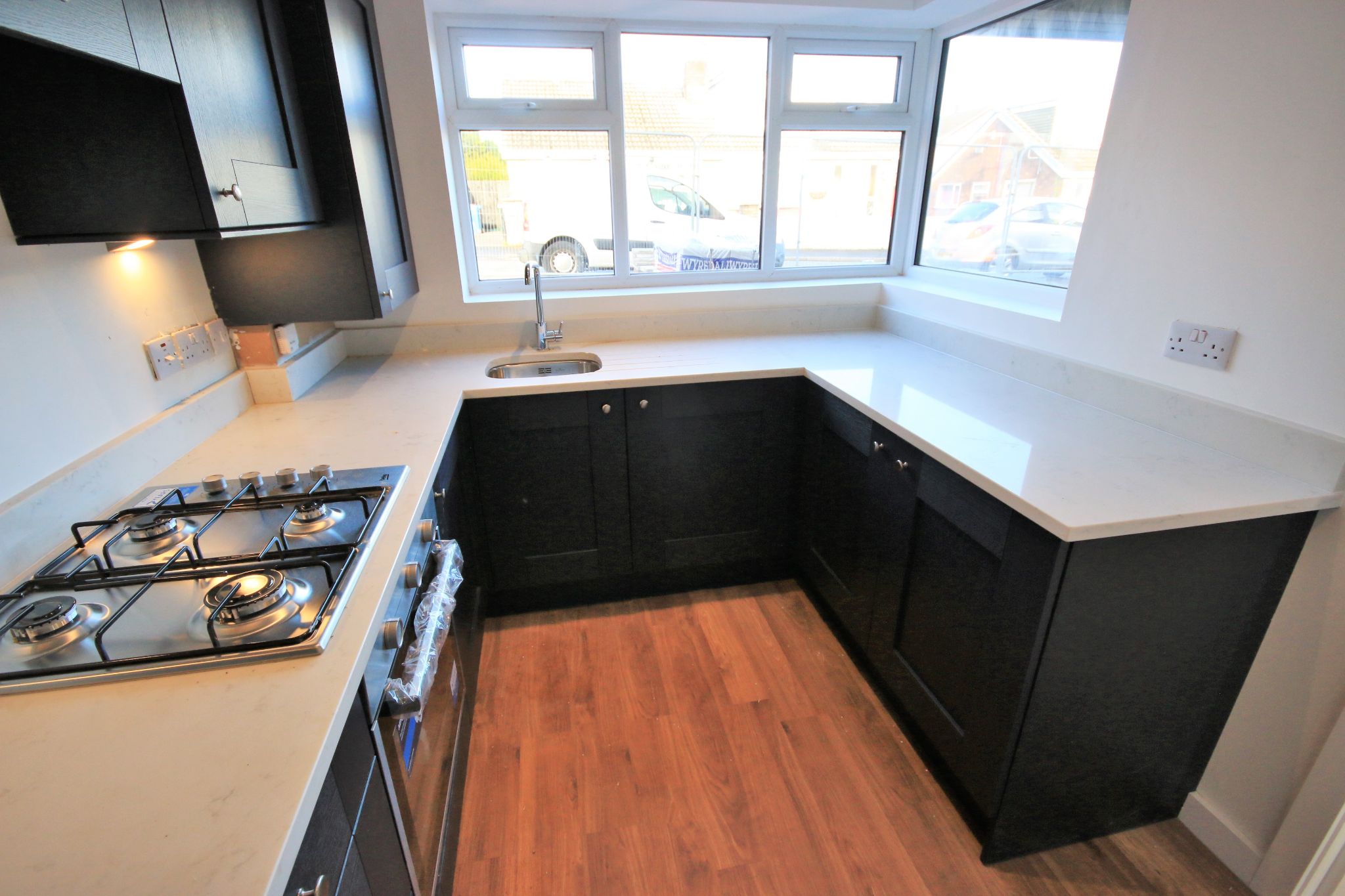 3 bedroom mews house Let in Wigan - Photograph 5.