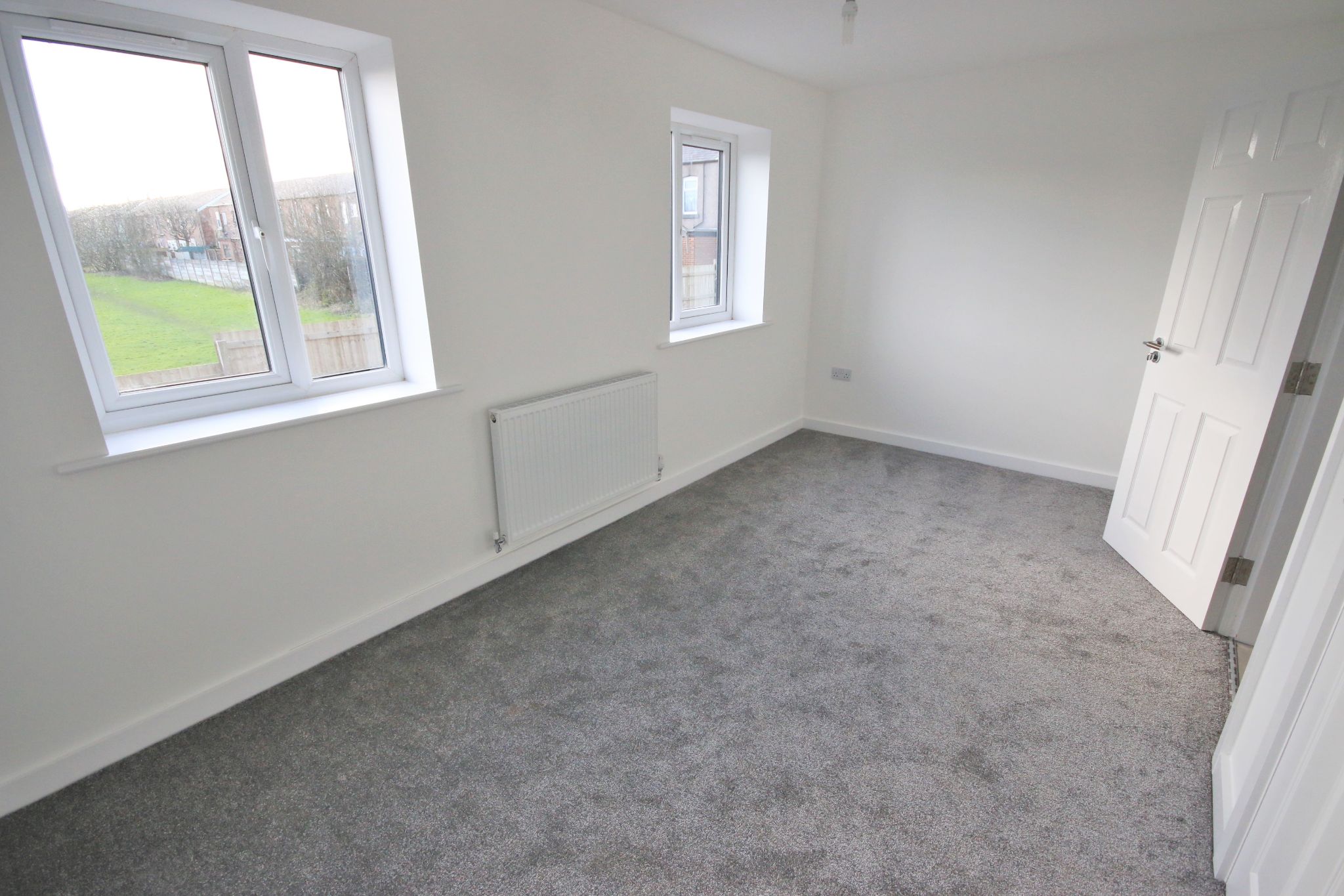 3 bedroom mews house Let in Wigan - Photograph 7.