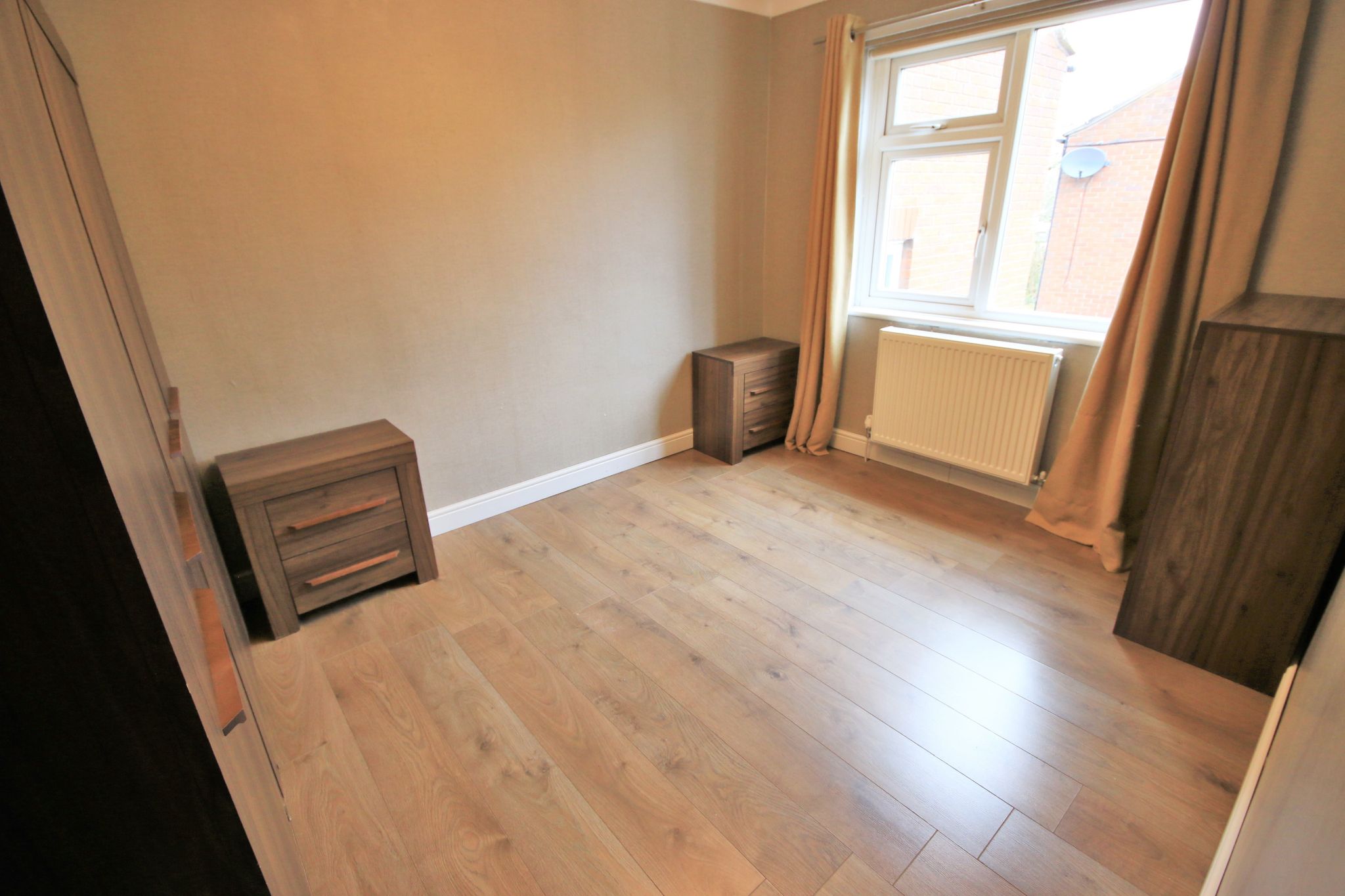 3 bedroom mews house To Let in Wigan - Photograph 10.