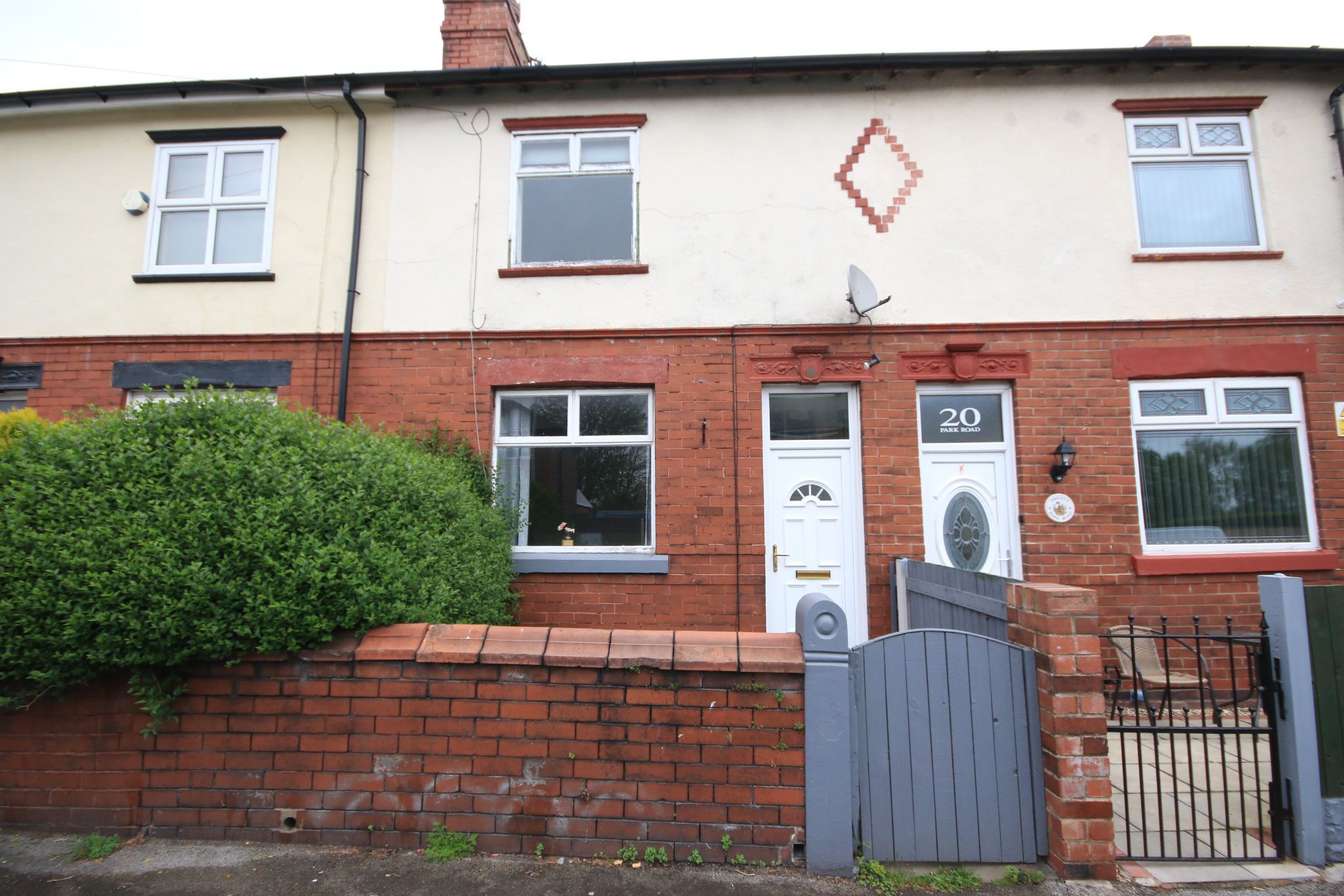 2 bedroom mid terraced house Let in Wigan - Photograph 1.