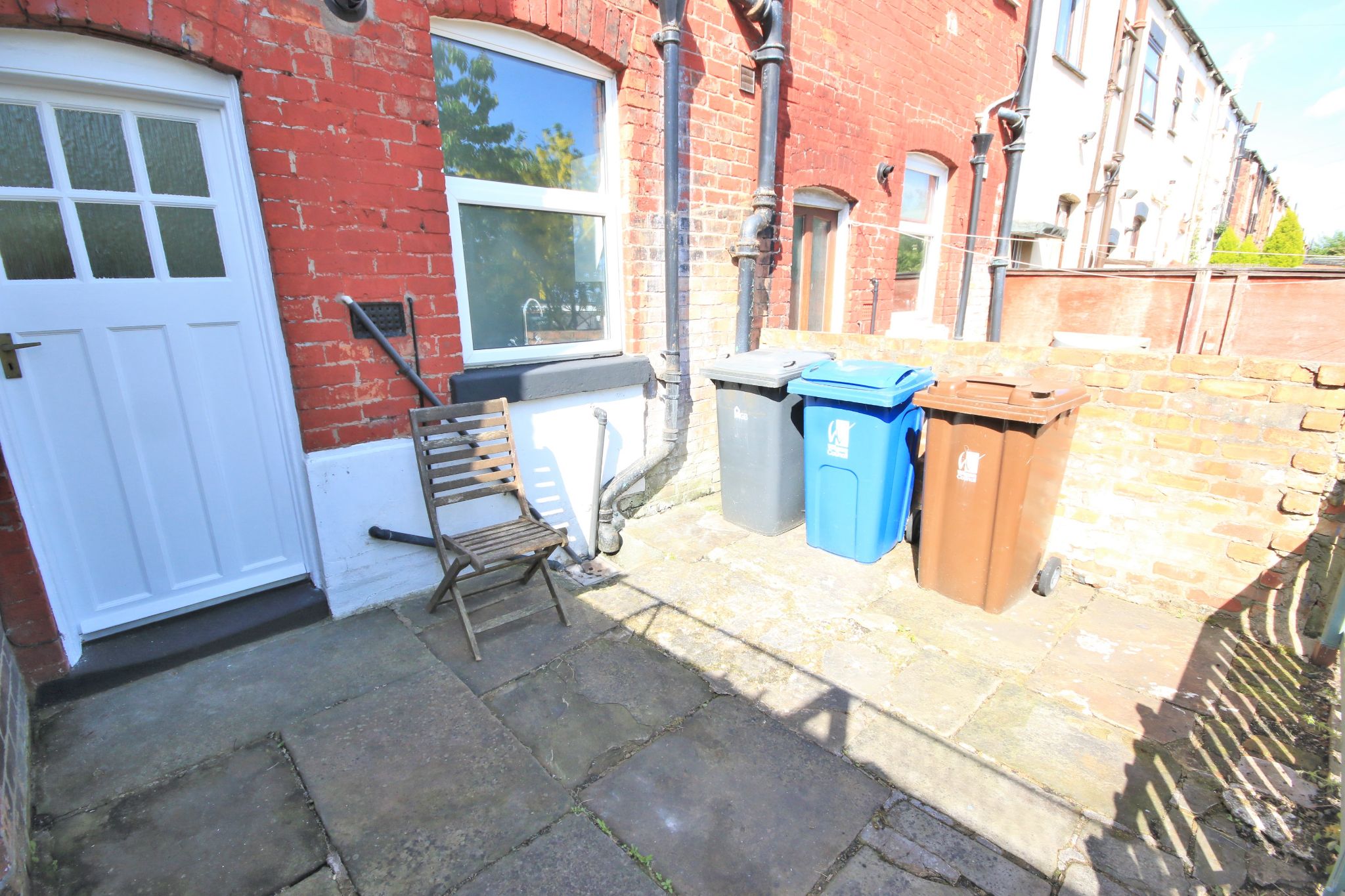 2 bedroom mid terraced house Let in Wigan - Photograph 8.