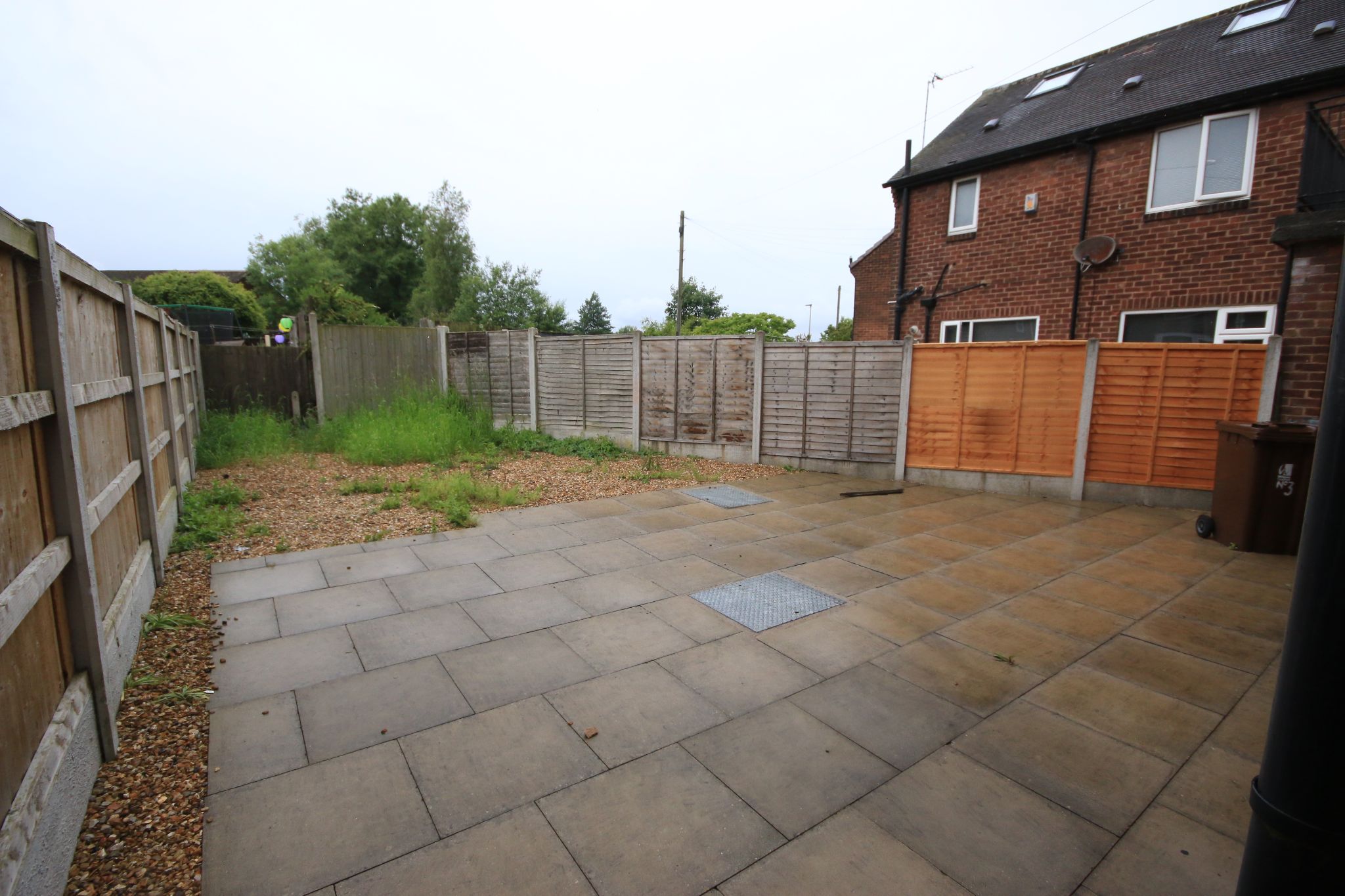 3 bedroom semi-detached house Let in Wigan - Photograph 11.