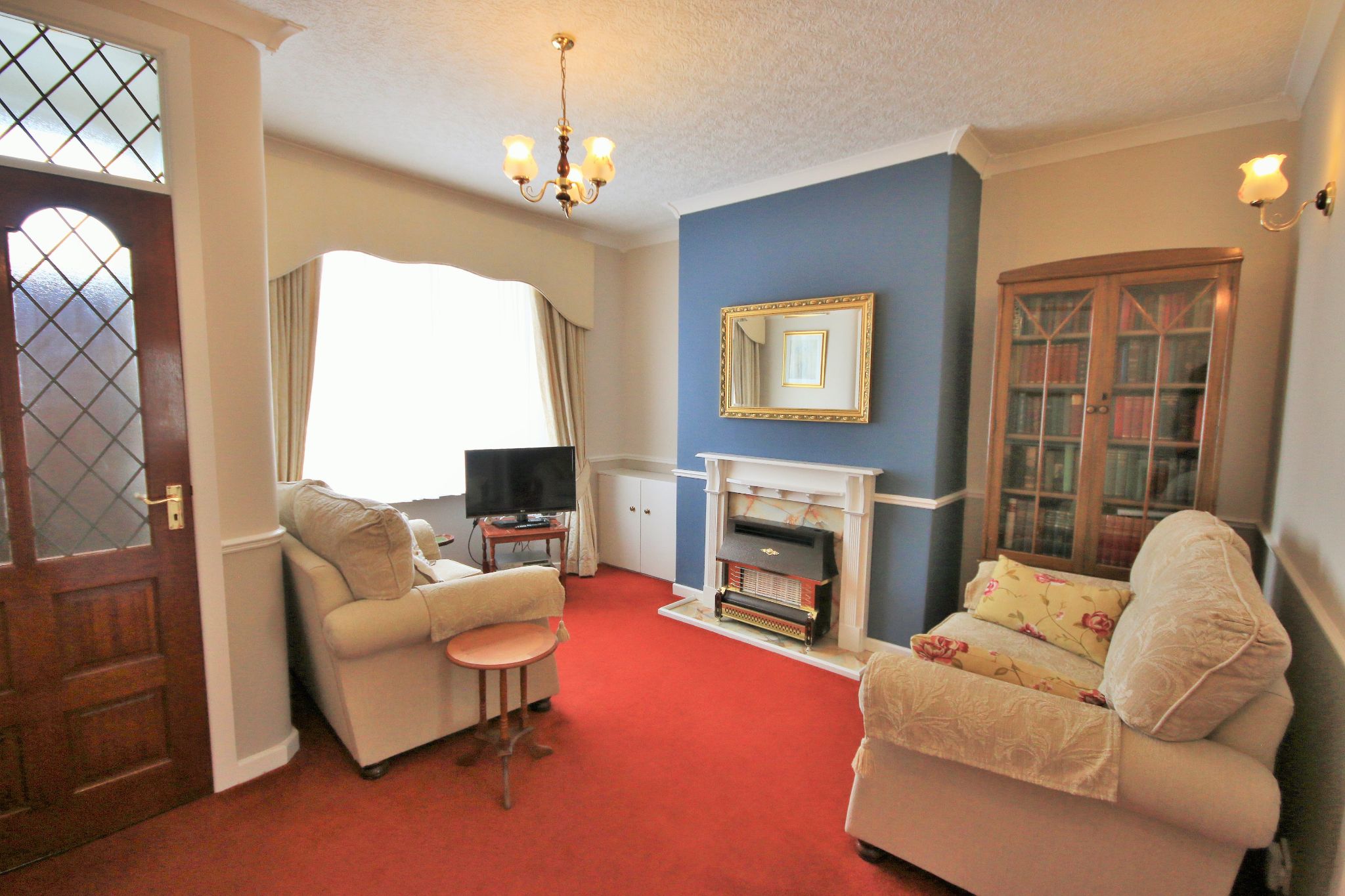 2 bedroom mid terraced house Let in Wigan - Photograph 2.