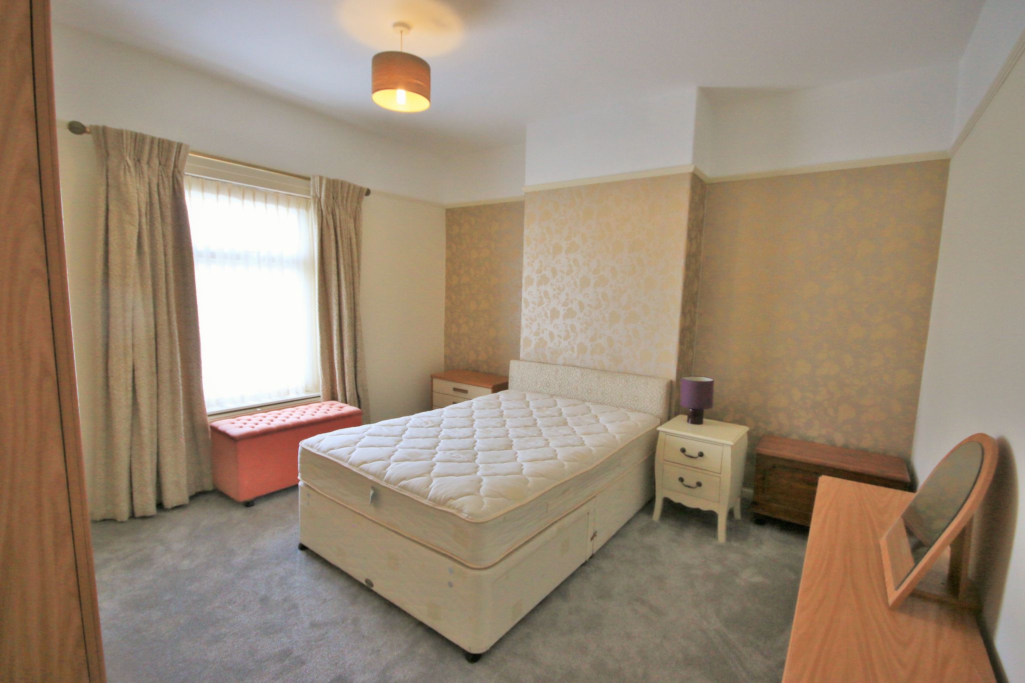 2 bedroom mid terraced house Let in Wigan - Photograph 8.