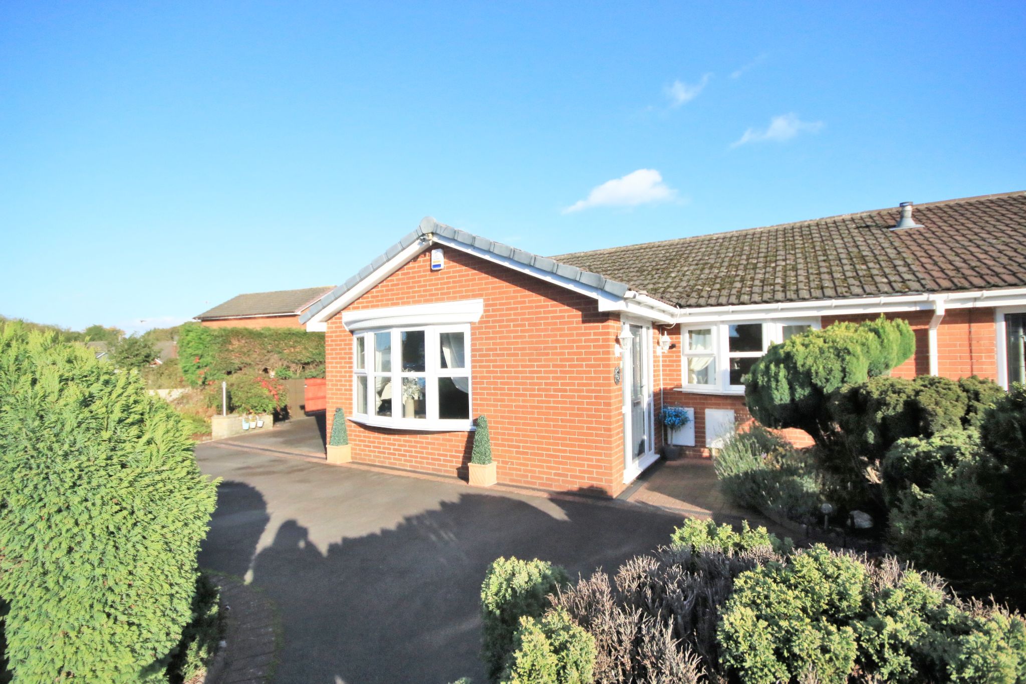 3 bedroom semi-detached bungalow Let in Wigan - Photograph 1.