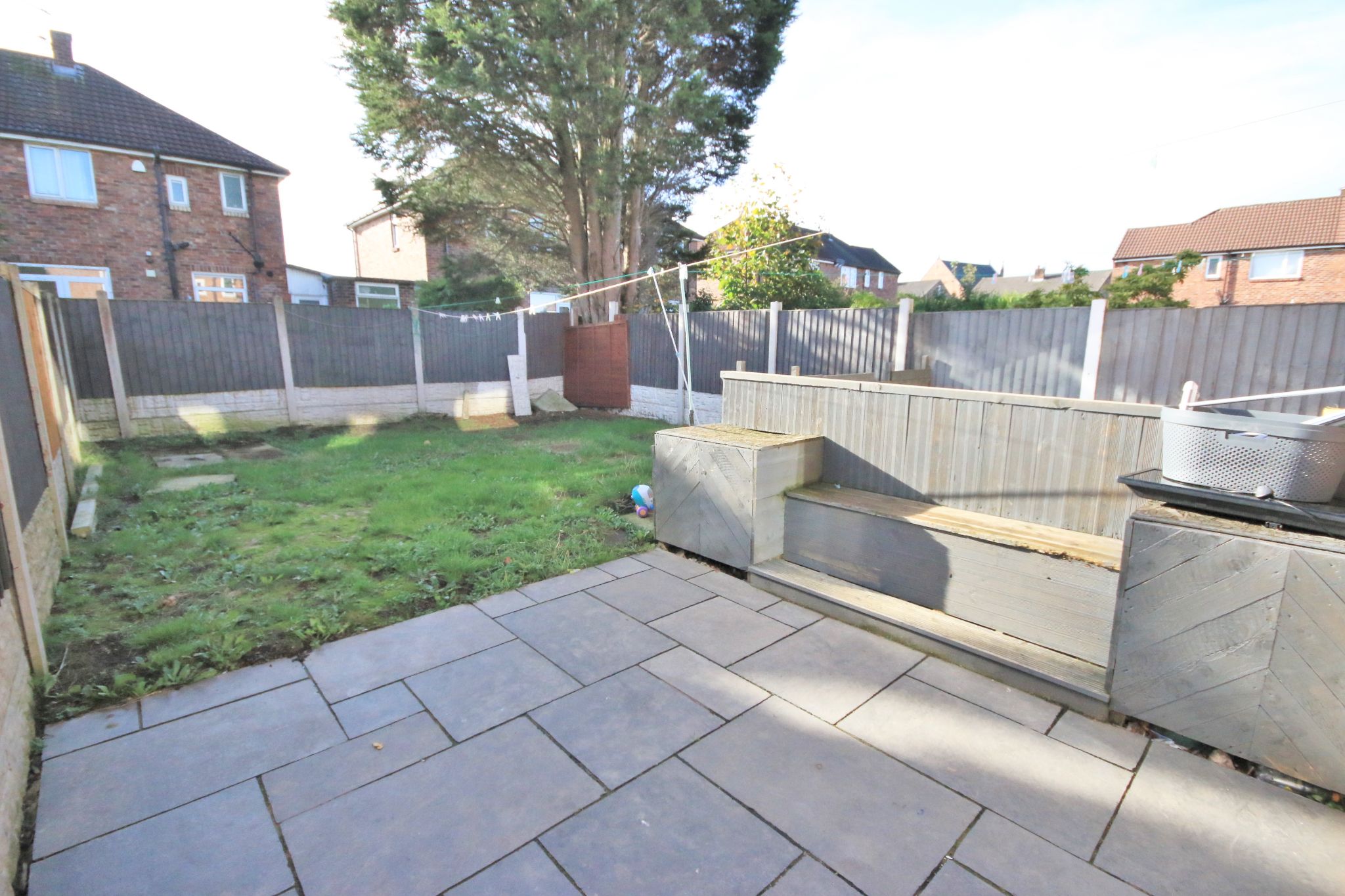 3 bedroom town house To Let in Wigan - Photograph 13.