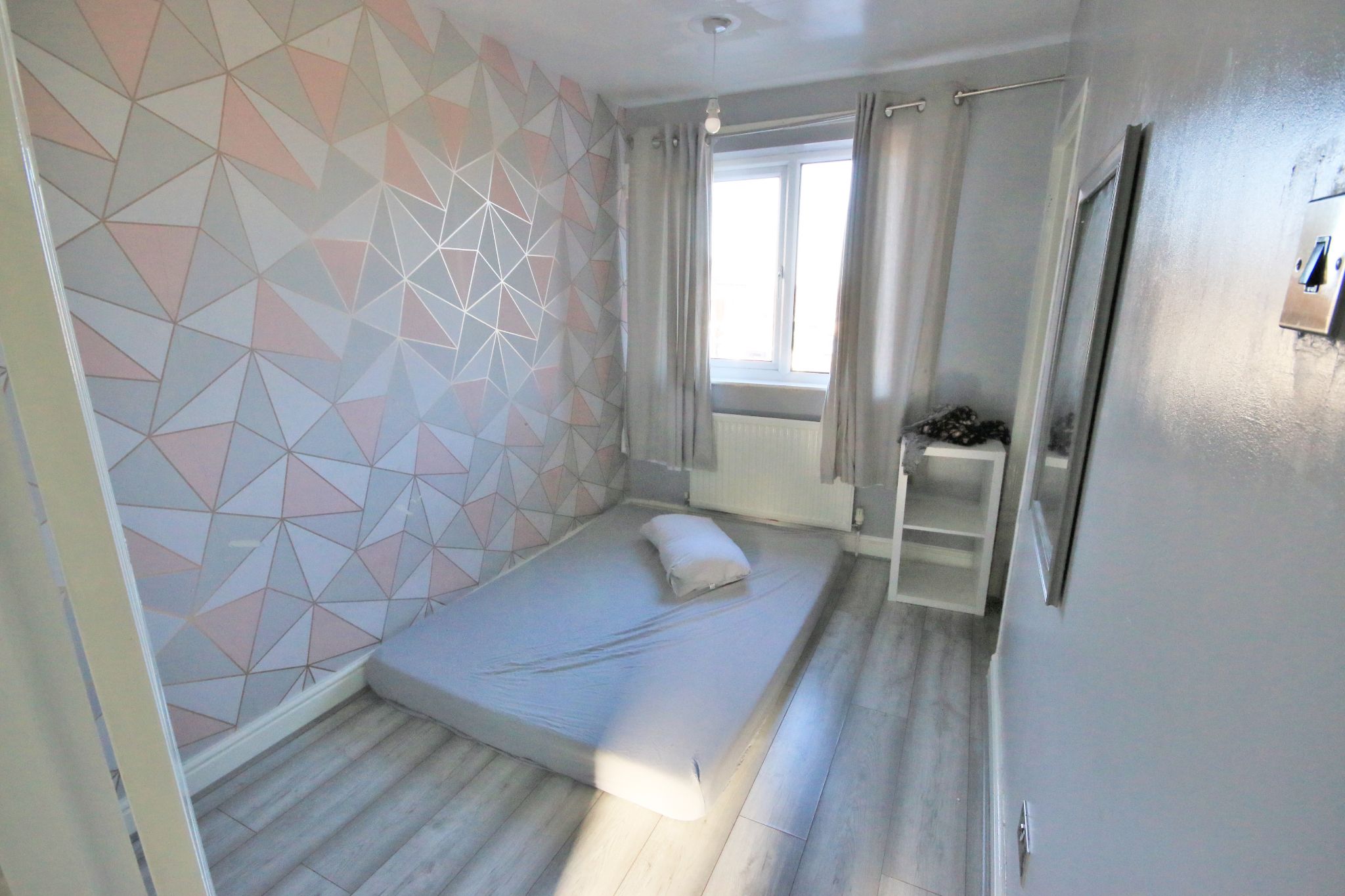 3 bedroom town house To Let in Wigan - Photograph 9.