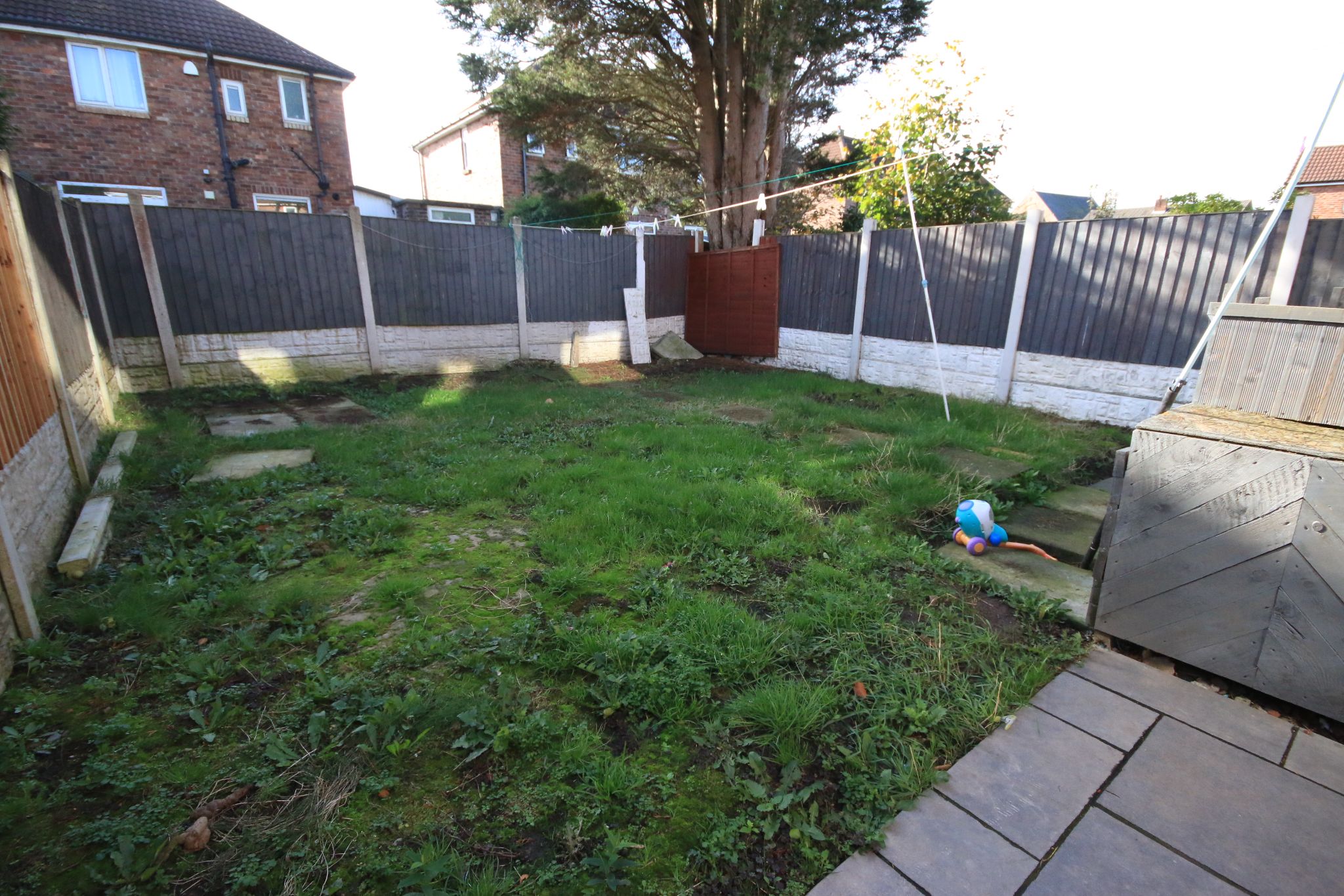 3 bedroom town house To Let in Wigan - Photograph 14.