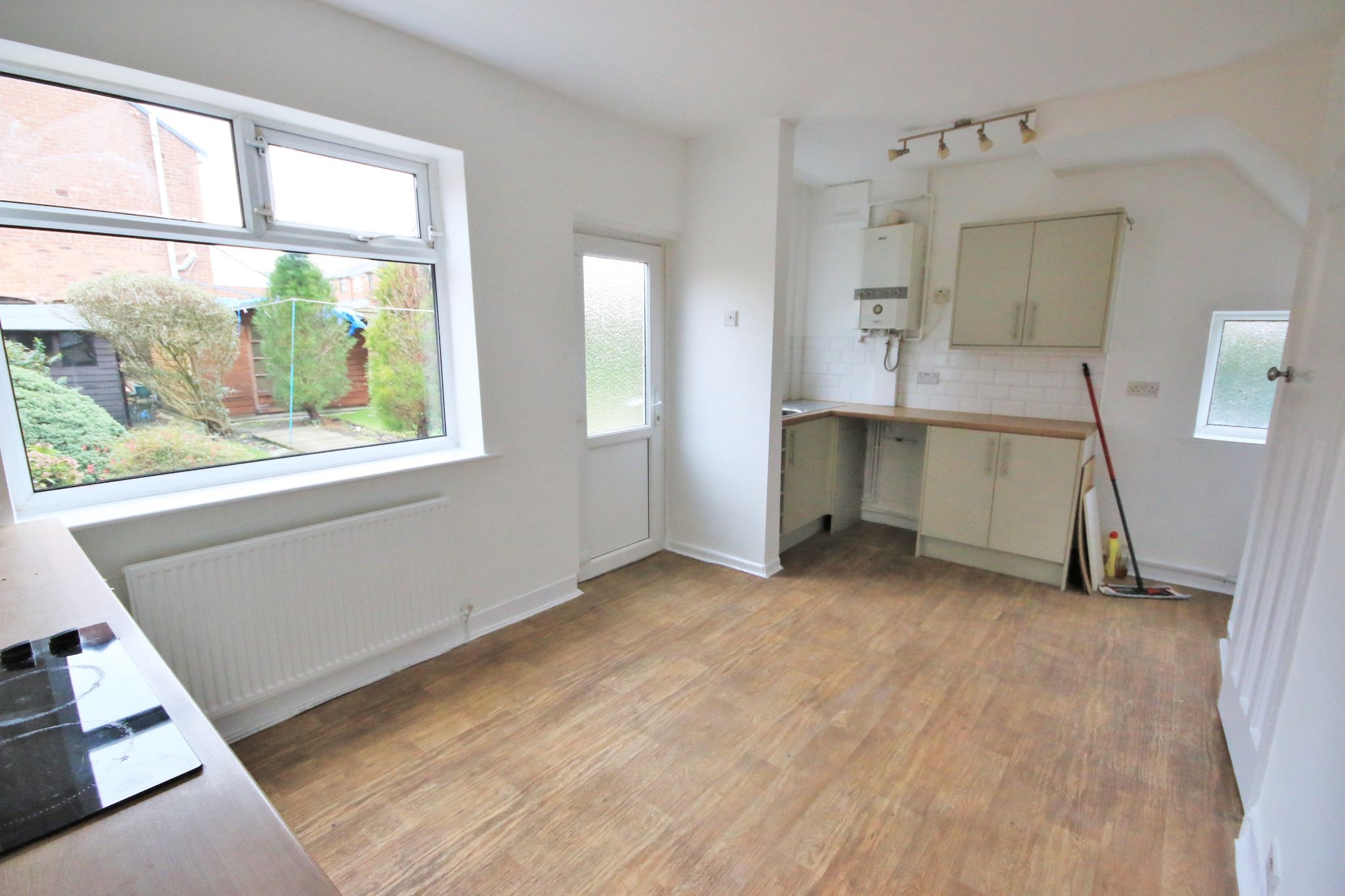 3 bedroom semi-detached house Let in Wigan - Photograph 6.