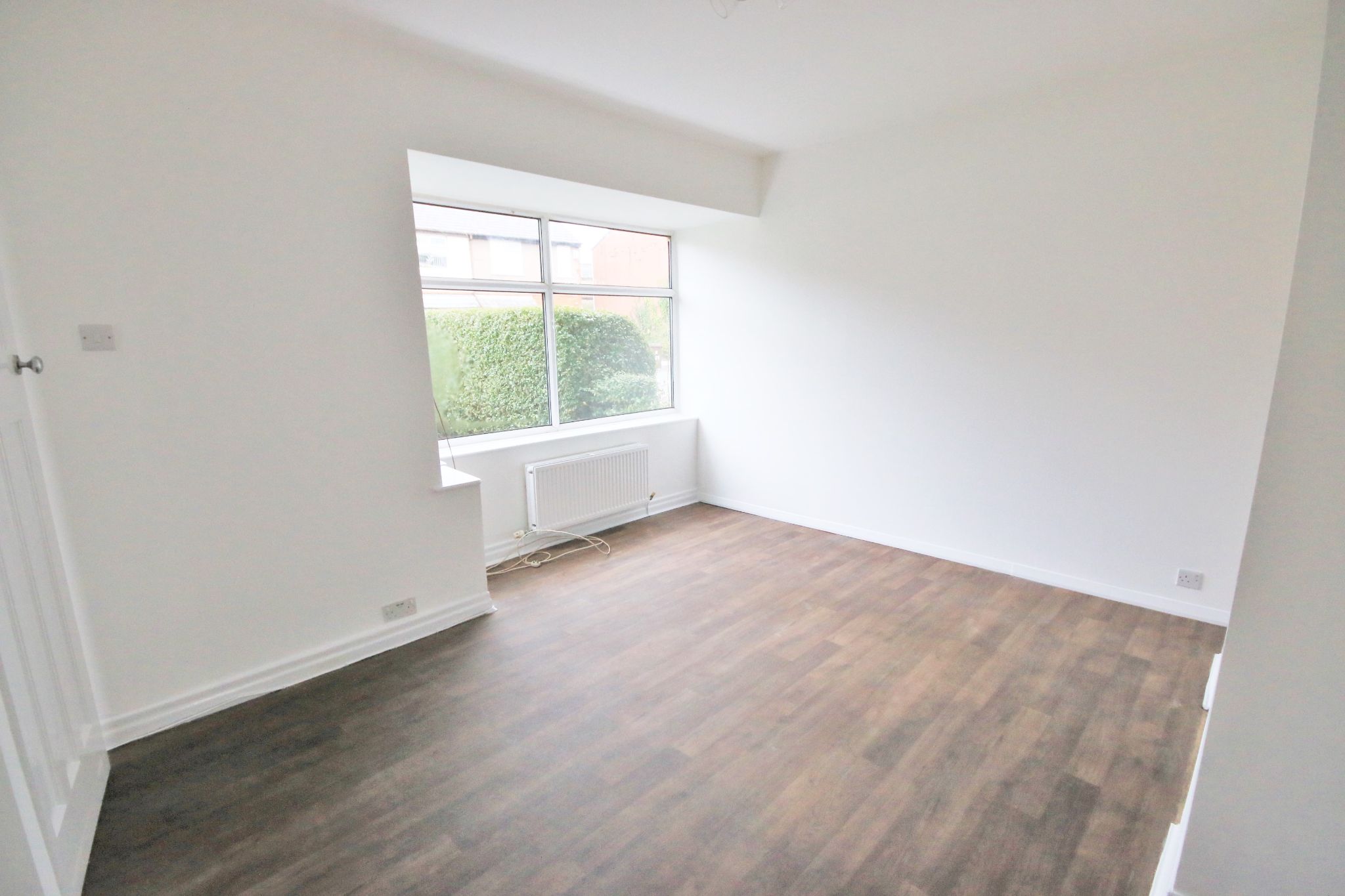 3 bedroom semi-detached house Let in Wigan - Photograph 3.