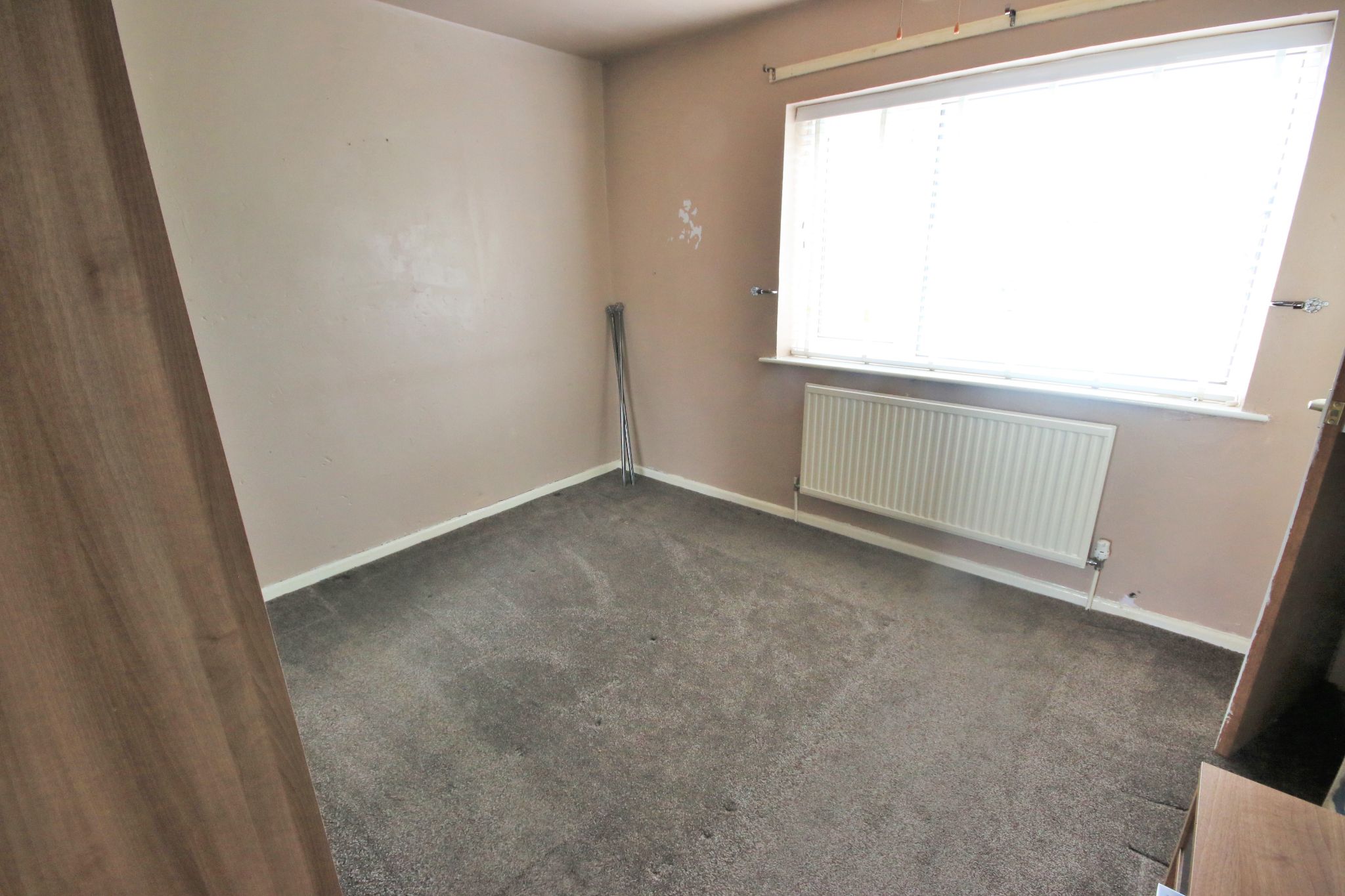 3 bedroom semi-detached house Let in Wigan - Photograph 5.