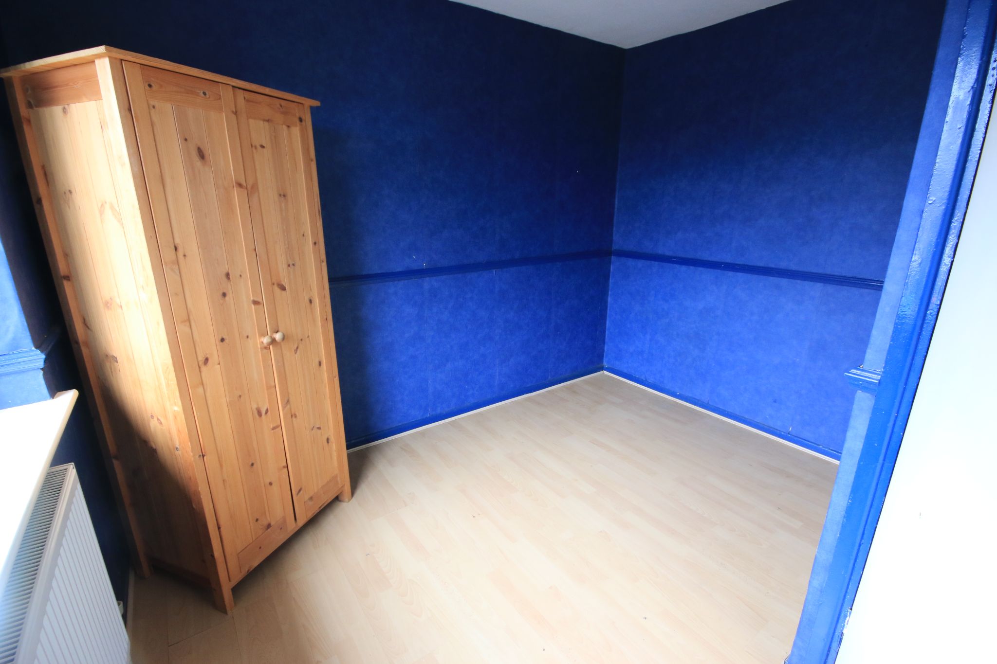 3 bedroom semi-detached house Let in Wigan - Photograph 7.