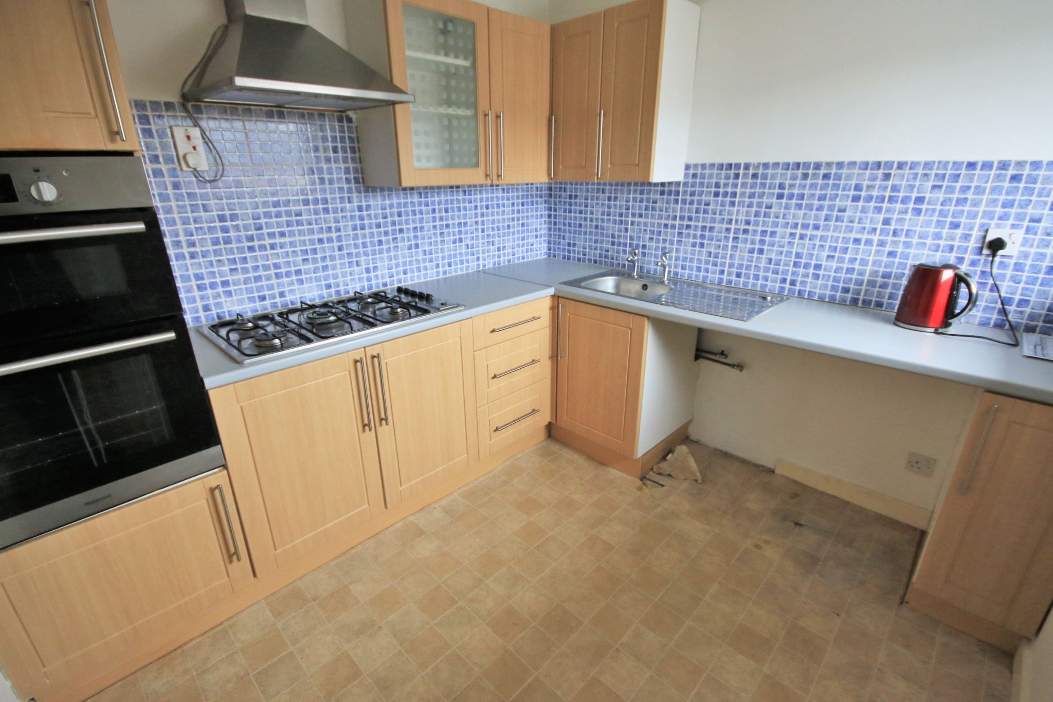 2 bedroom apartment flat/apartment Let in Wigan - Photograph 3.