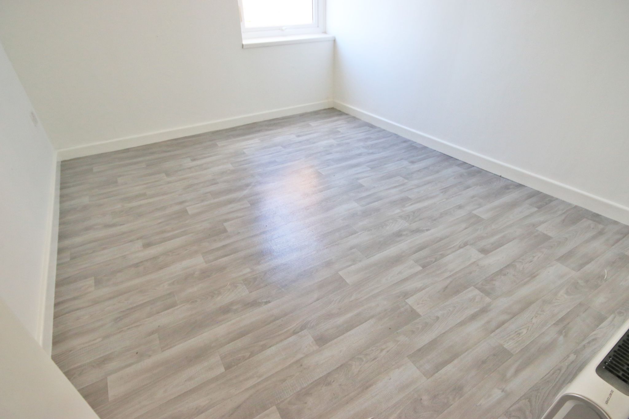 1 bedroom apartment flat/apartment Let in Wigan - Photograph 3.