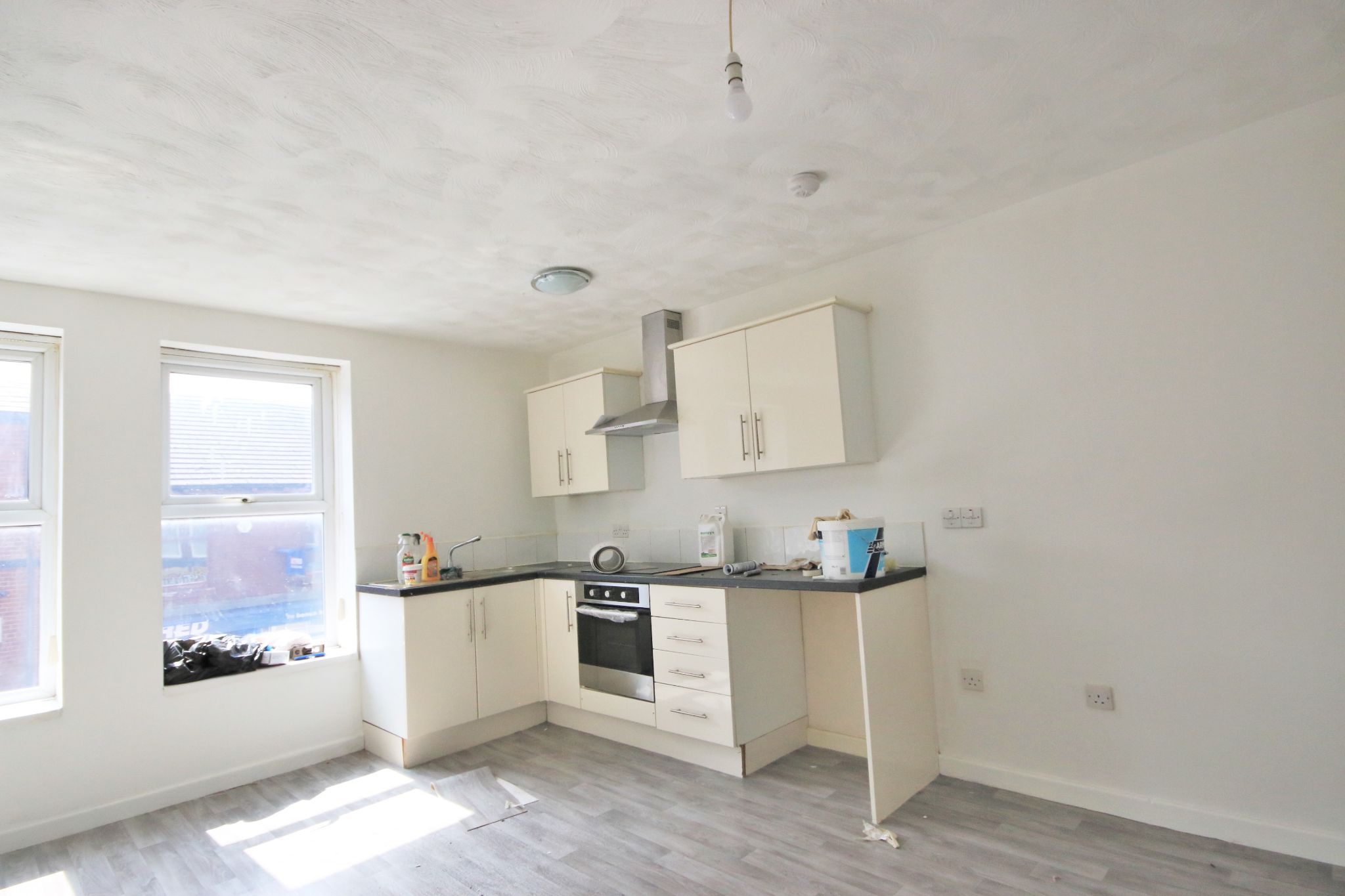 1 bedroom apartment flat/apartment Let in Wigan - Photograph 1.