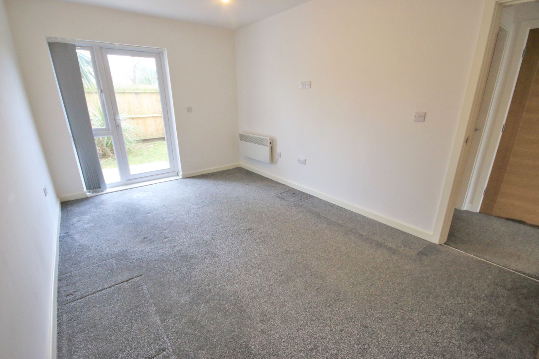 2 bedroom apartment flat/apartment Let in Formby - Photograph 7.