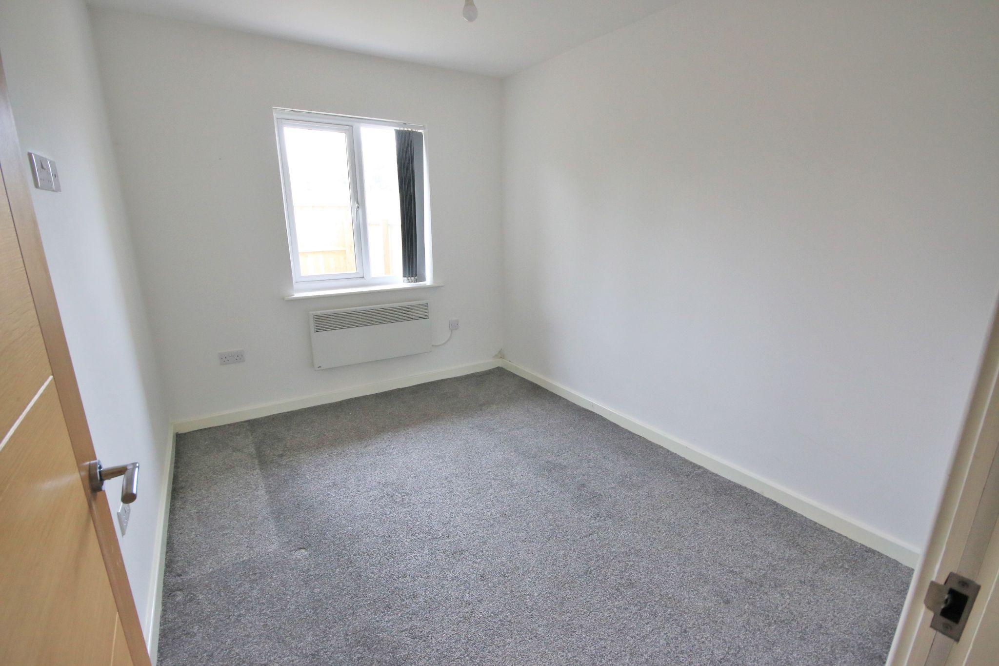 2 bedroom apartment flat/apartment Let in Formby - Photograph 8.
