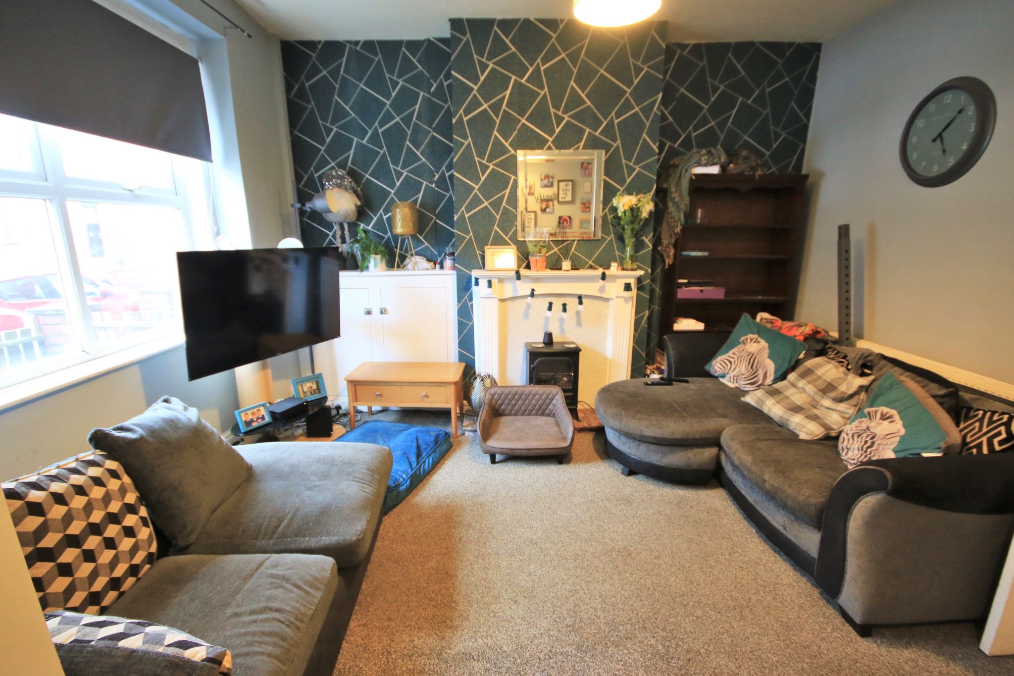 3 bedroom mid terraced house Let in Wigan - Photograph 3.