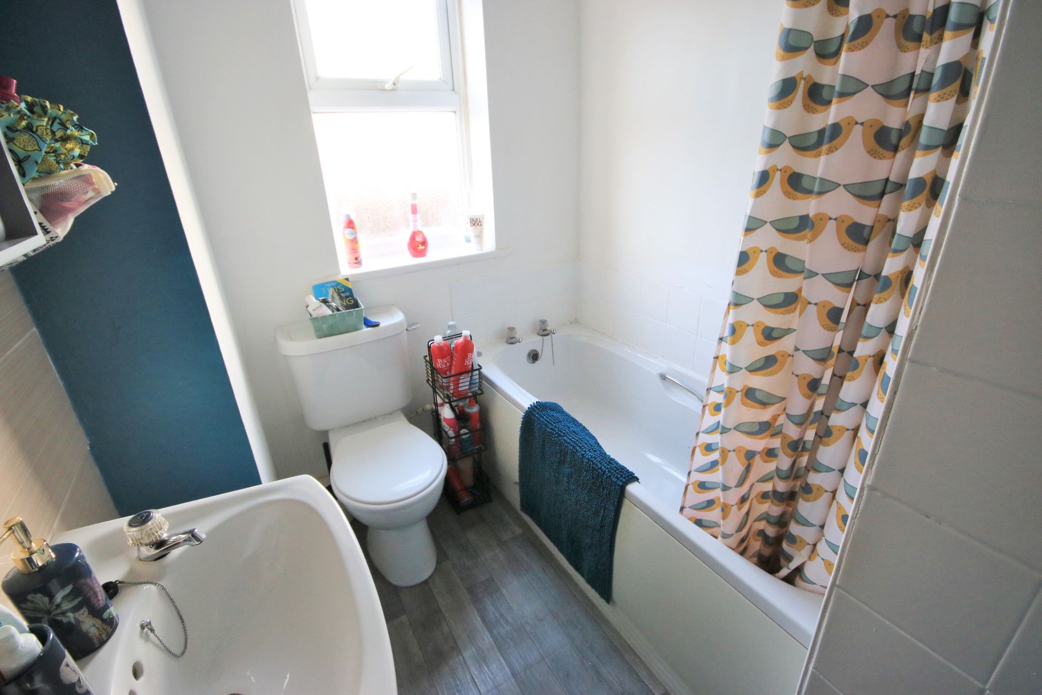 3 bedroom mid terraced house Let in Wigan - Photograph 7.