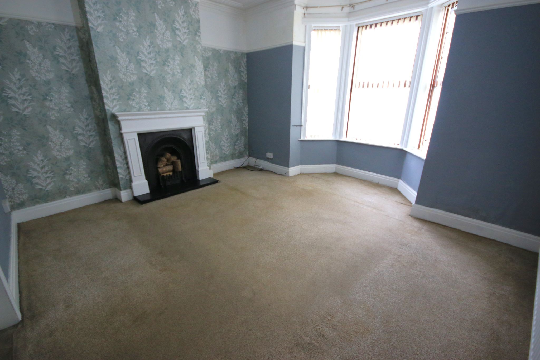 3 bedroom end terraced house Let in Wigan - Photograph 2.