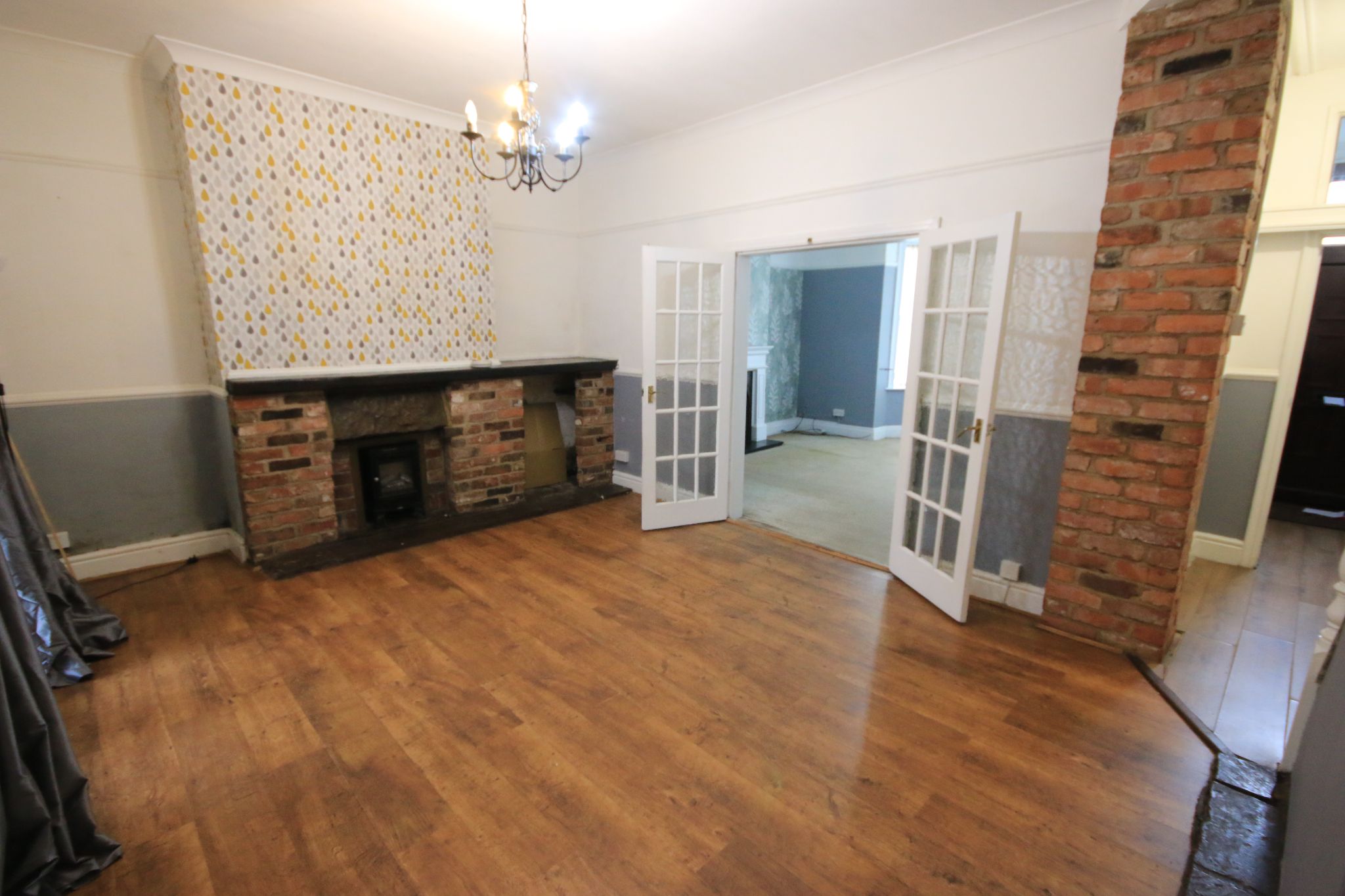 3 bedroom end terraced house Let in Wigan - Photograph 4.