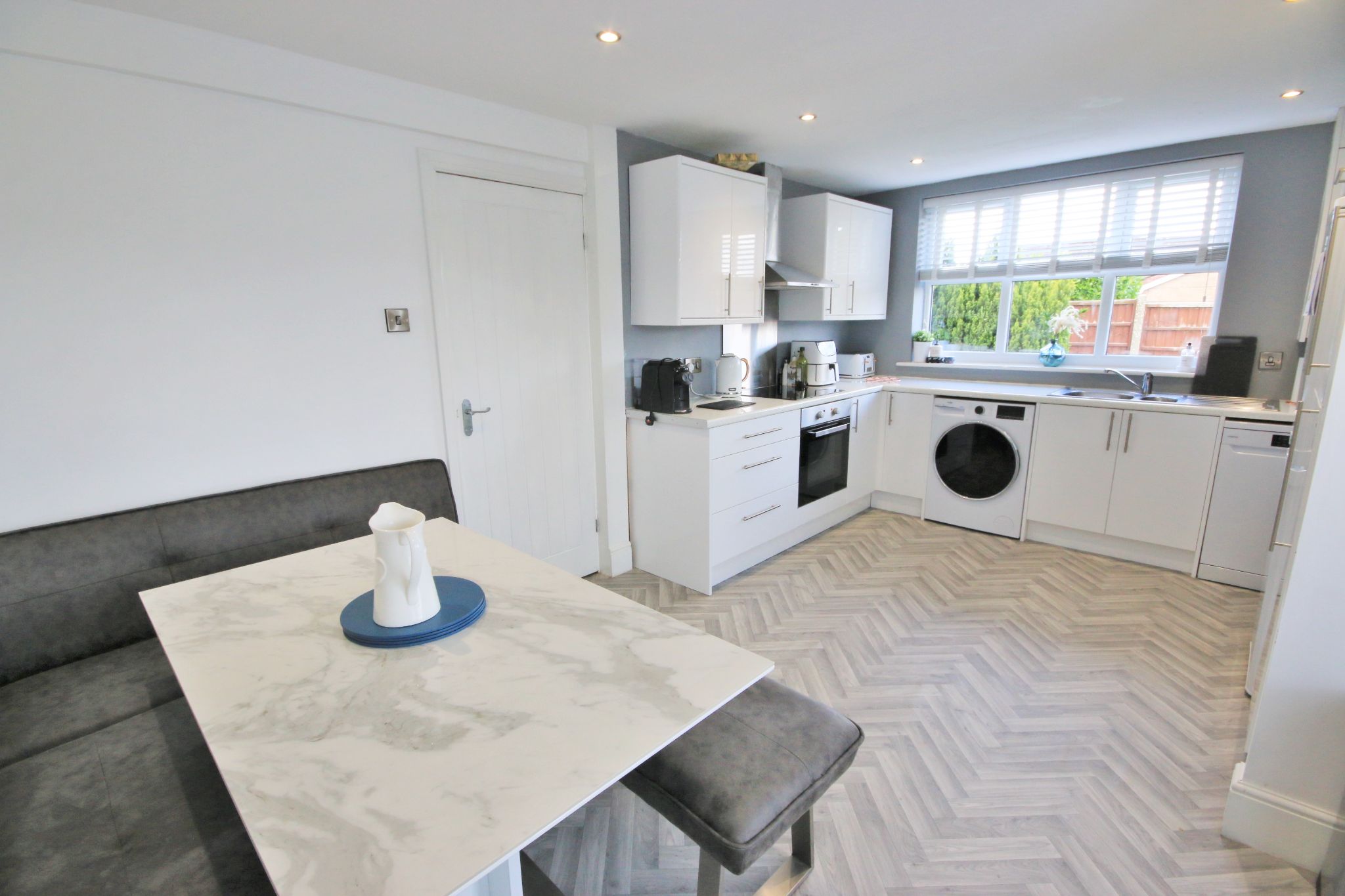 3 bedroom semi-detached house Let in Wigan - Photograph 7.