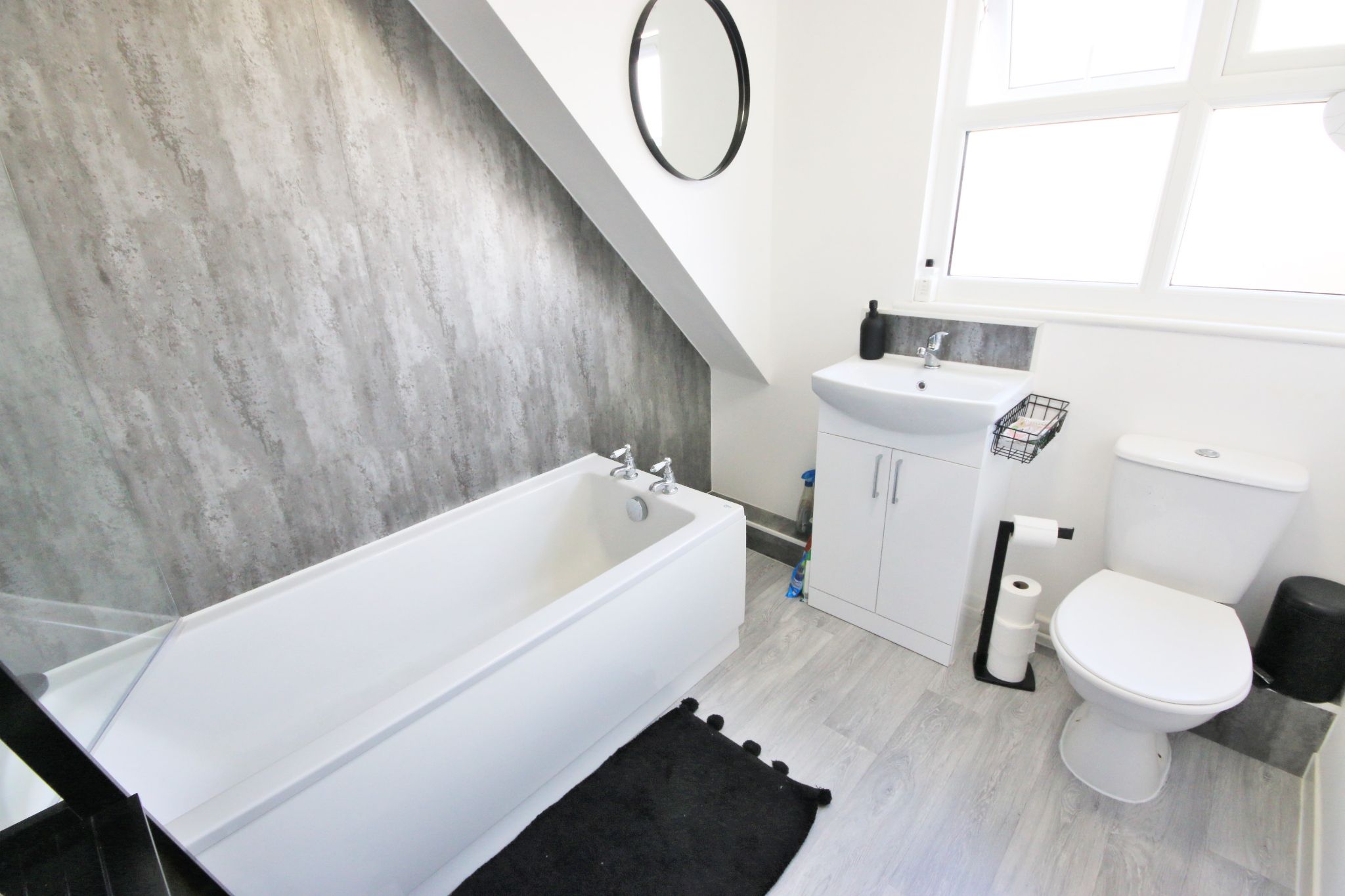 3 bedroom semi-detached house Let in Wigan - Photograph 19.